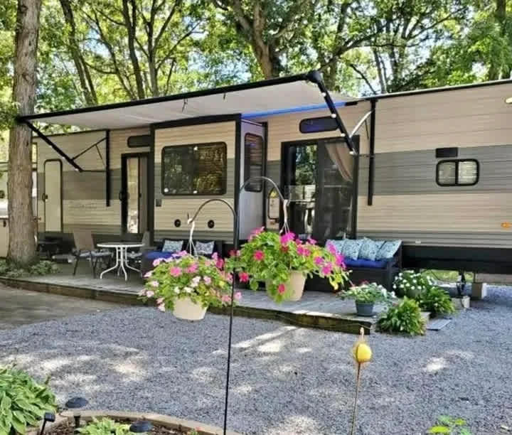 Wonder Woods RV Park & Cabins