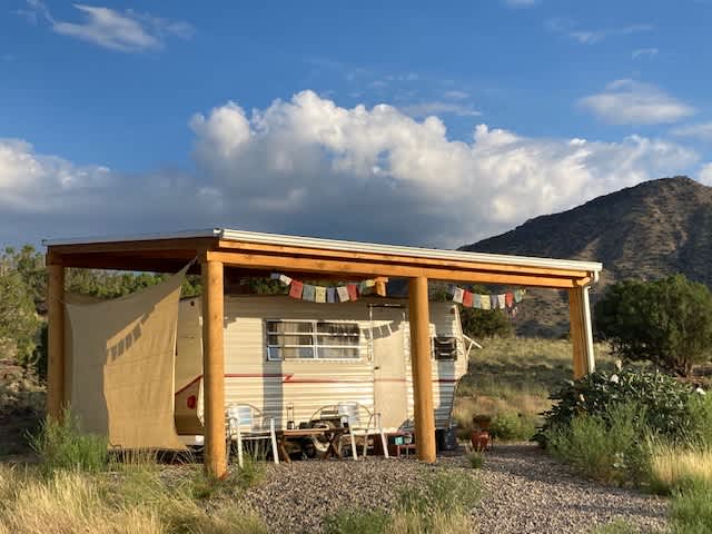 Vintage Camper ..GREAT views!