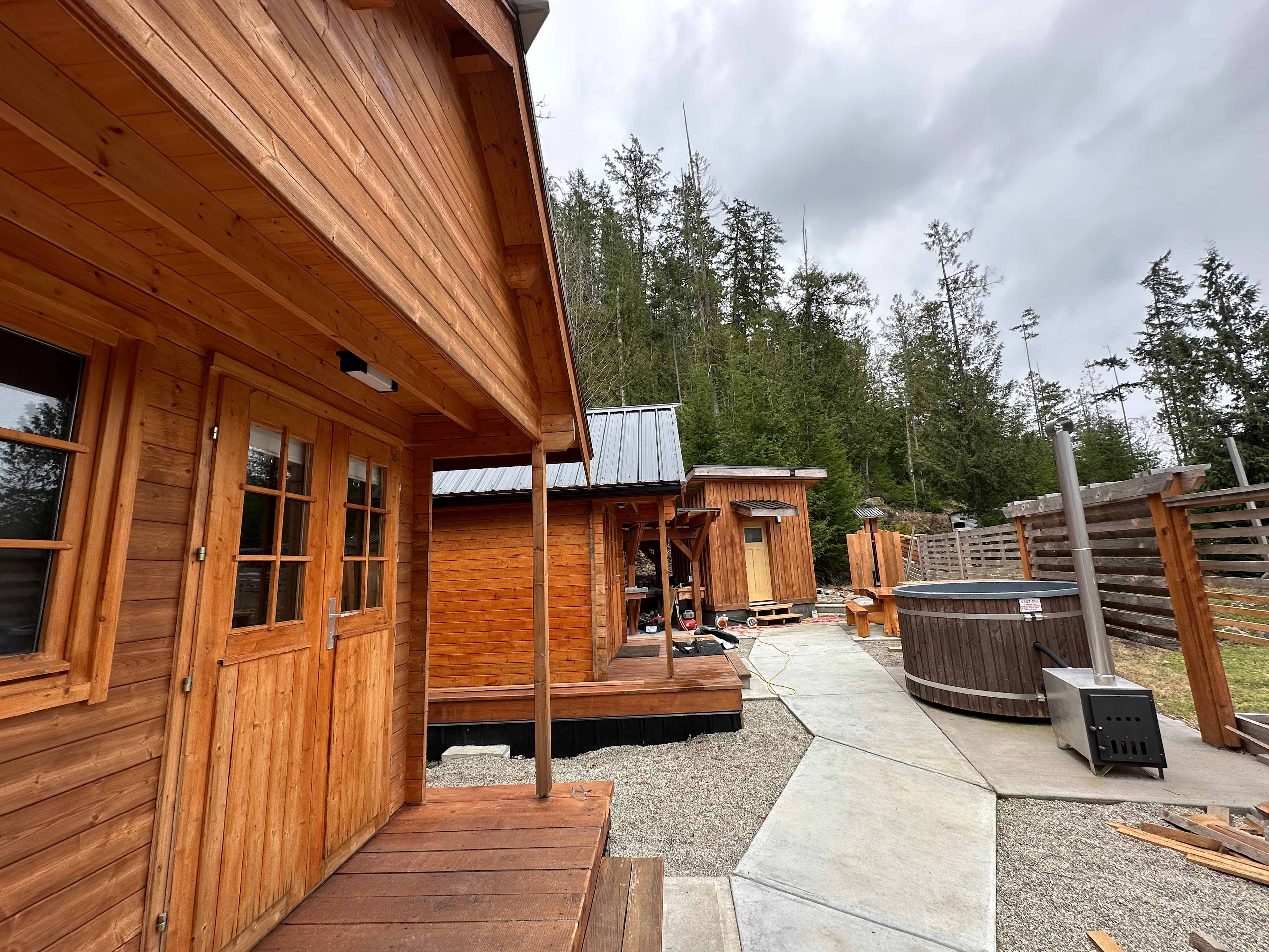 Garden Bay Hideaway Glamping & RV
