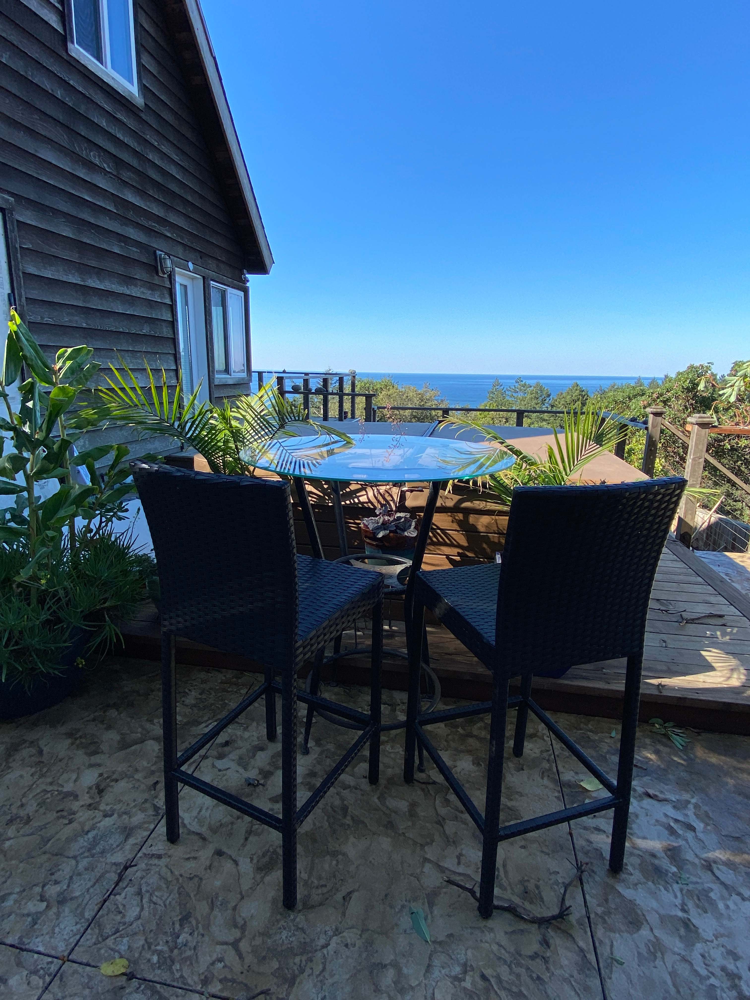 Lost Coast, Oceanview Retreat
