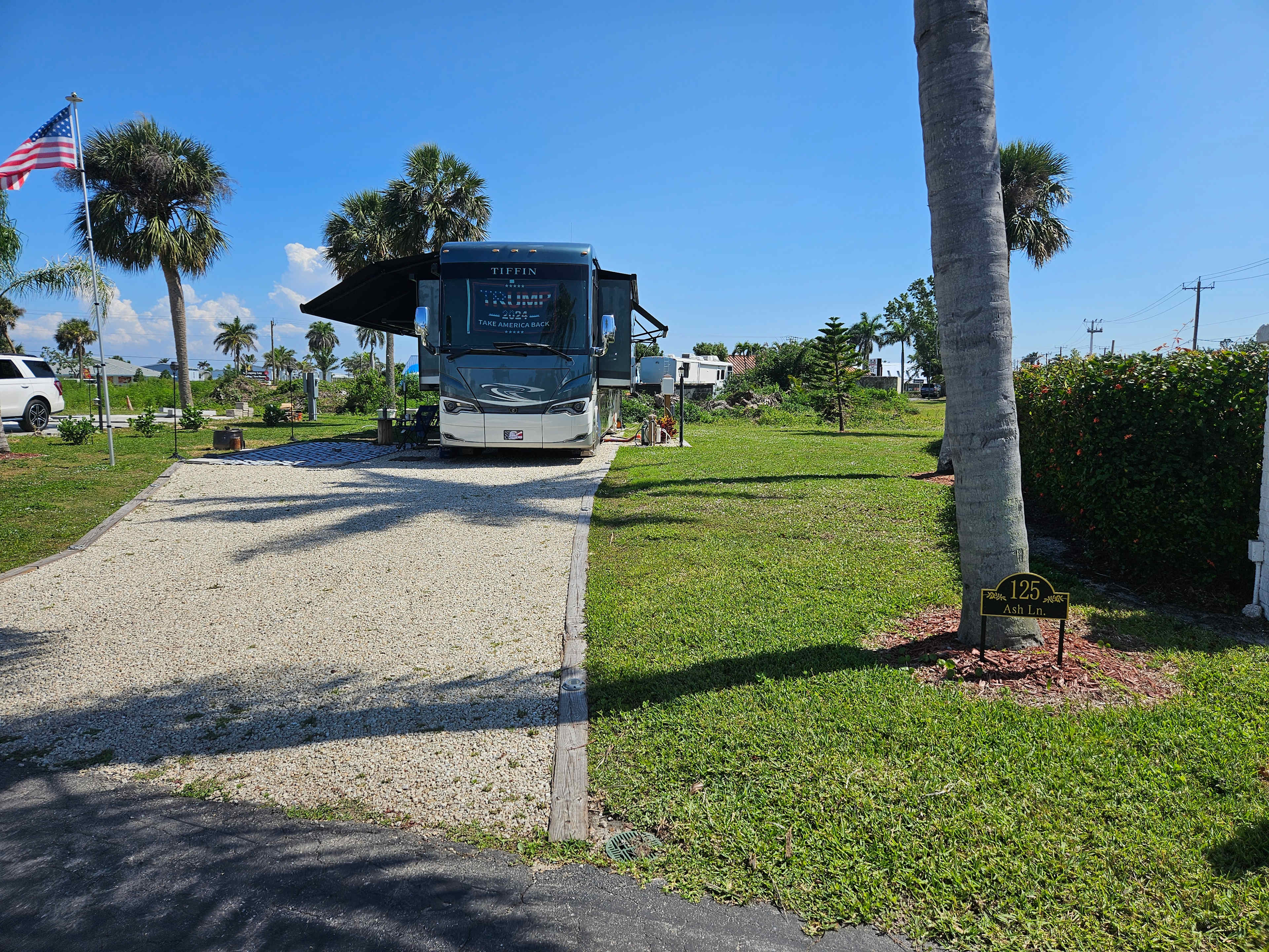 Large RV Site Near 3 Beaches