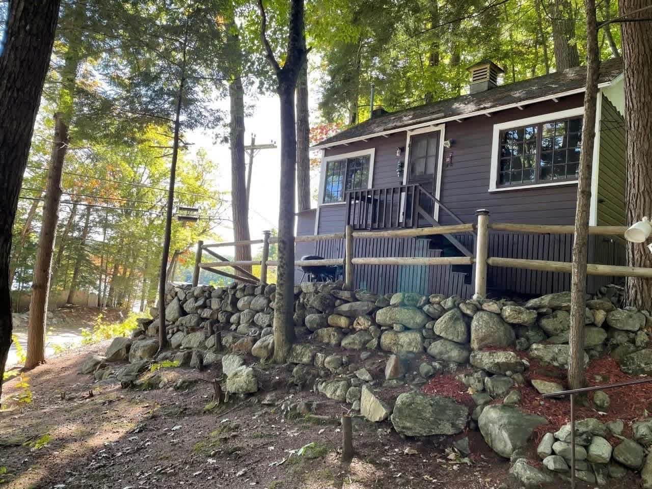 Laughing Bear Cottages - Squam Lake