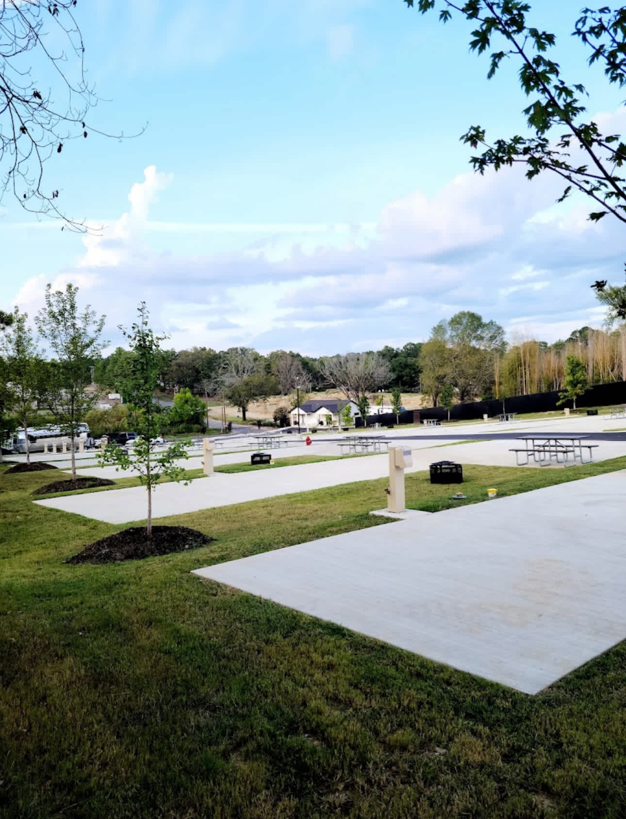 Hot Springs Luxury Park-Finish Line