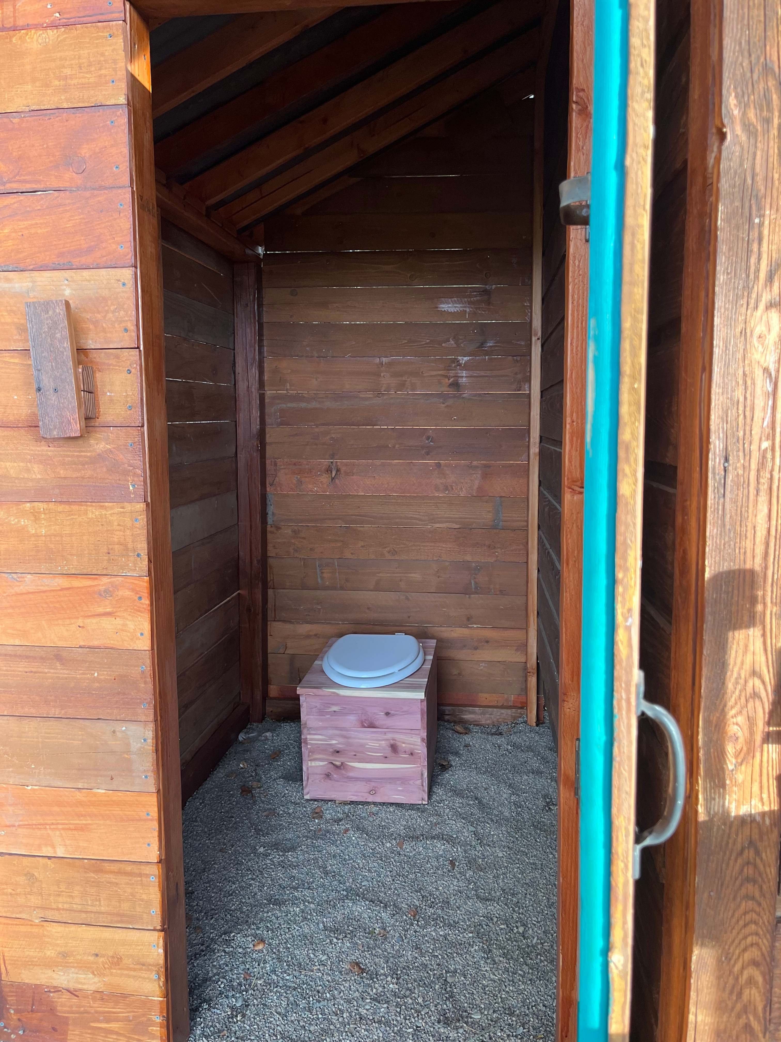 Composting toilet
