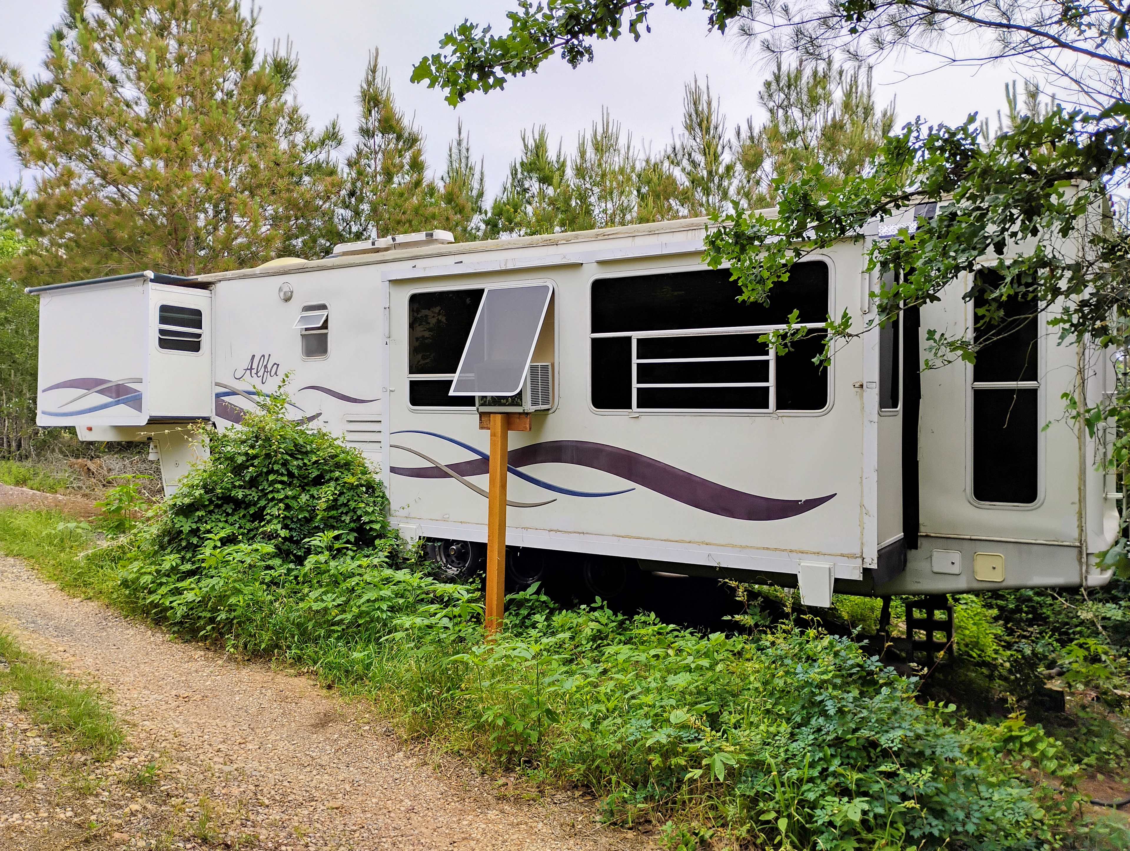 Lost Pines Private RV & Lake