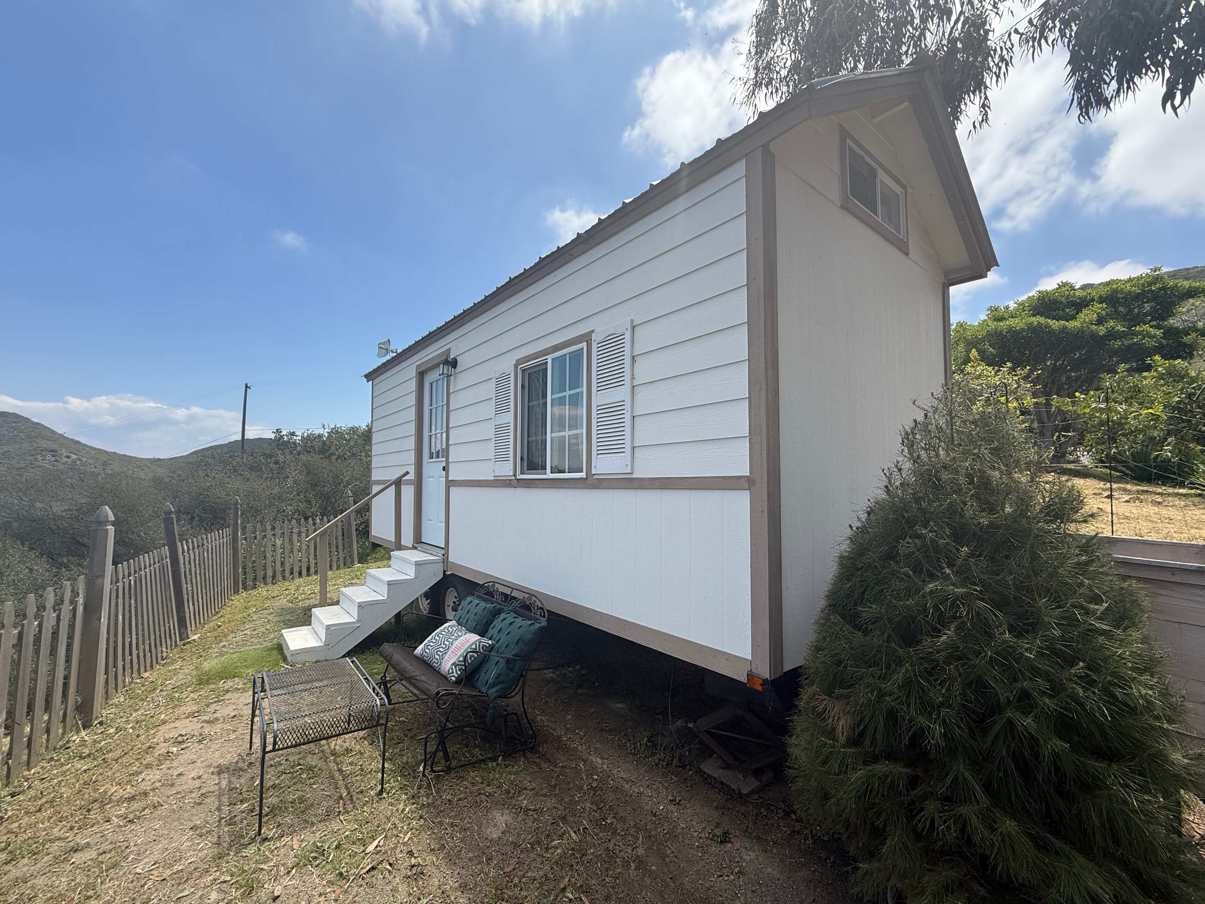 Front view of the tiny home. 