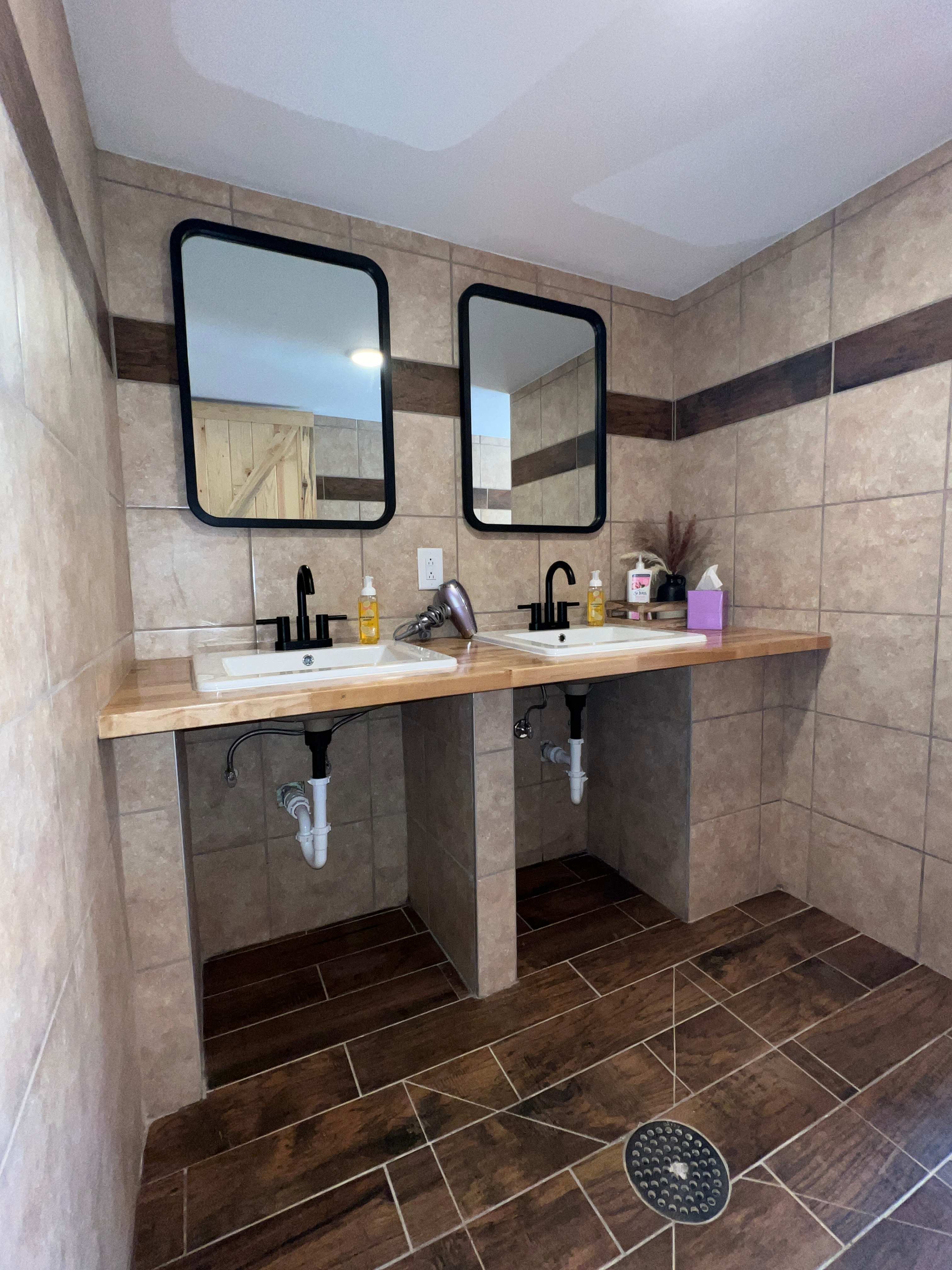 Wonder Woods RV Park & Cabins