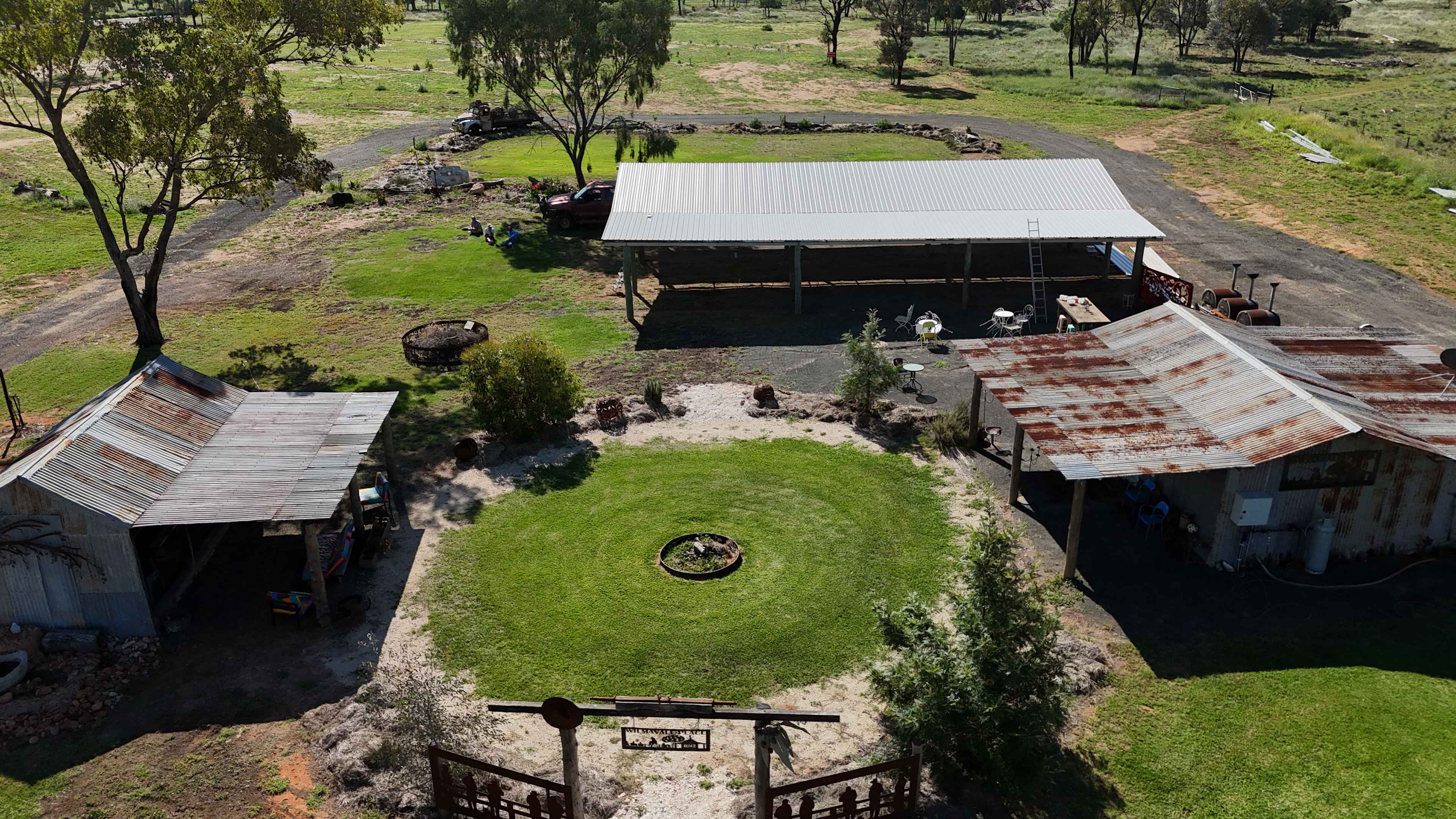Gidgee's Bush Camp & Farm Stay