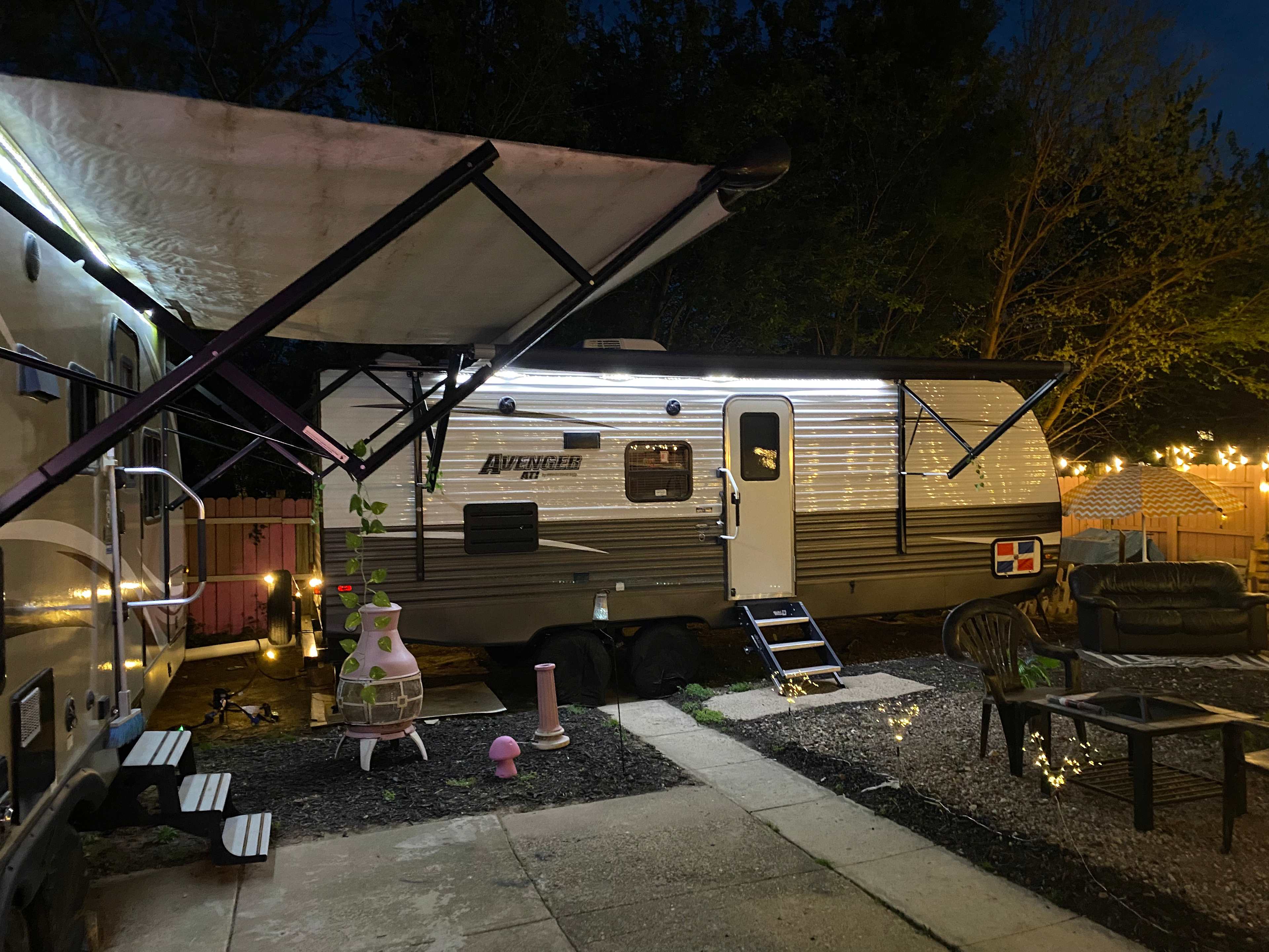 Mayfaircana Avenger RV