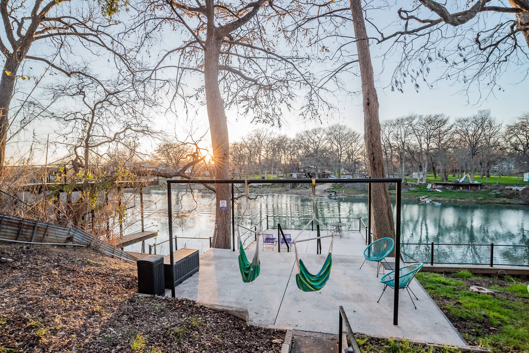 Guadalupe River Tiny Home / Kayaks