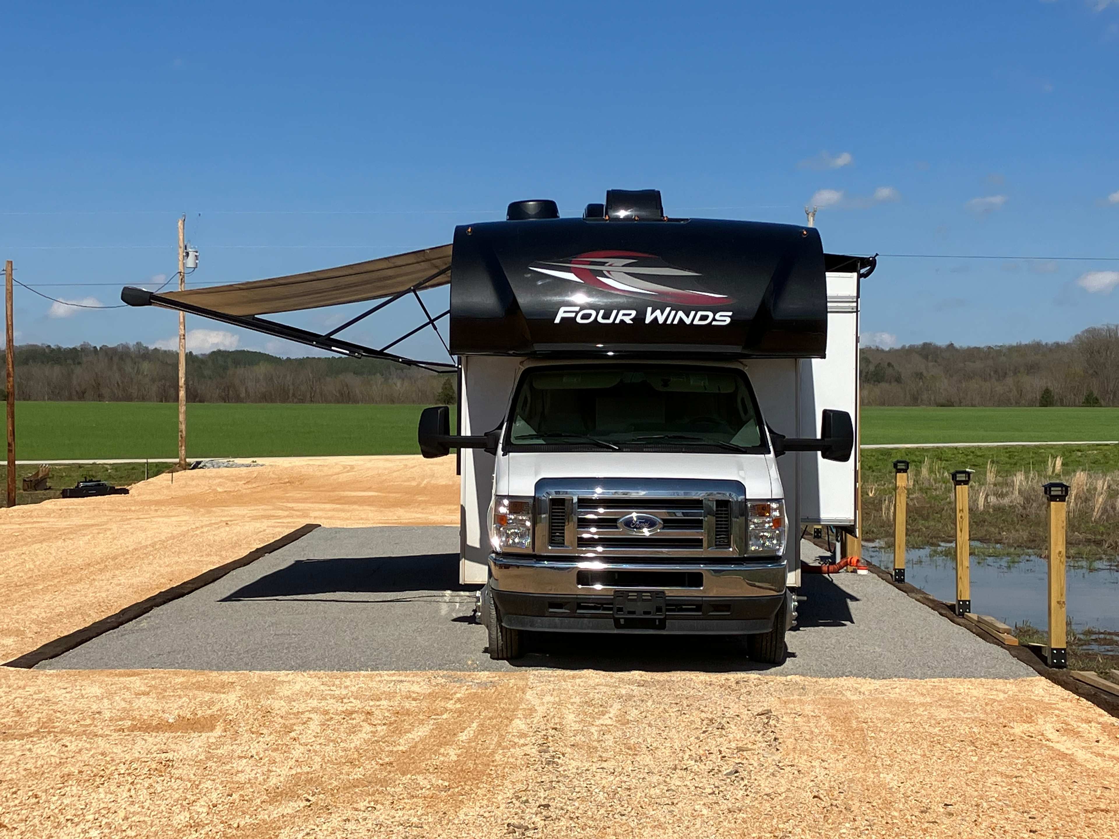 Gar pad with a 32' 4" Class C.