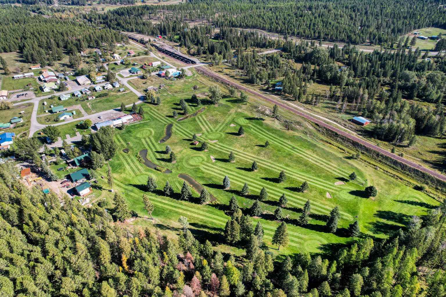Jerrys Saloon Golf, Resto & RV Park
