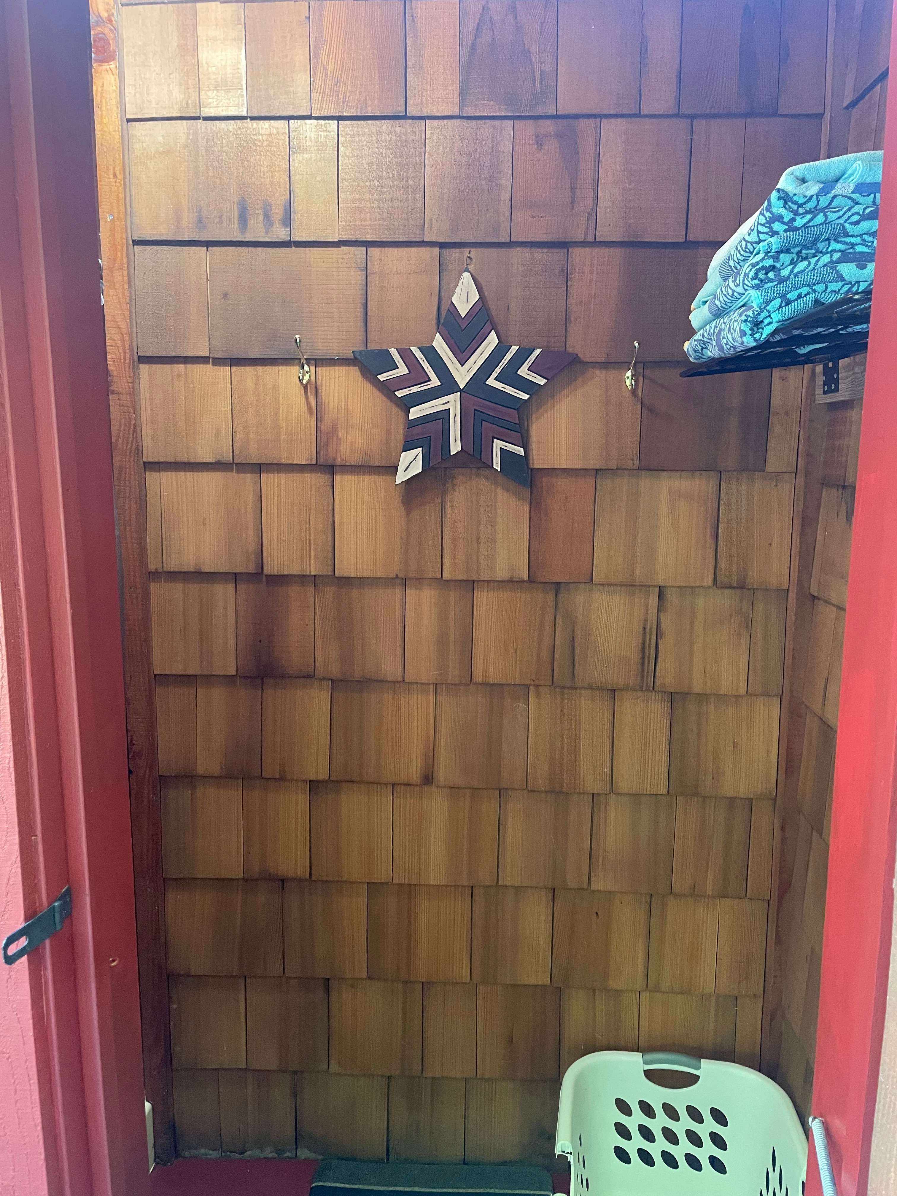 Tatoosh Tipi- BathHouse, Hot Tub