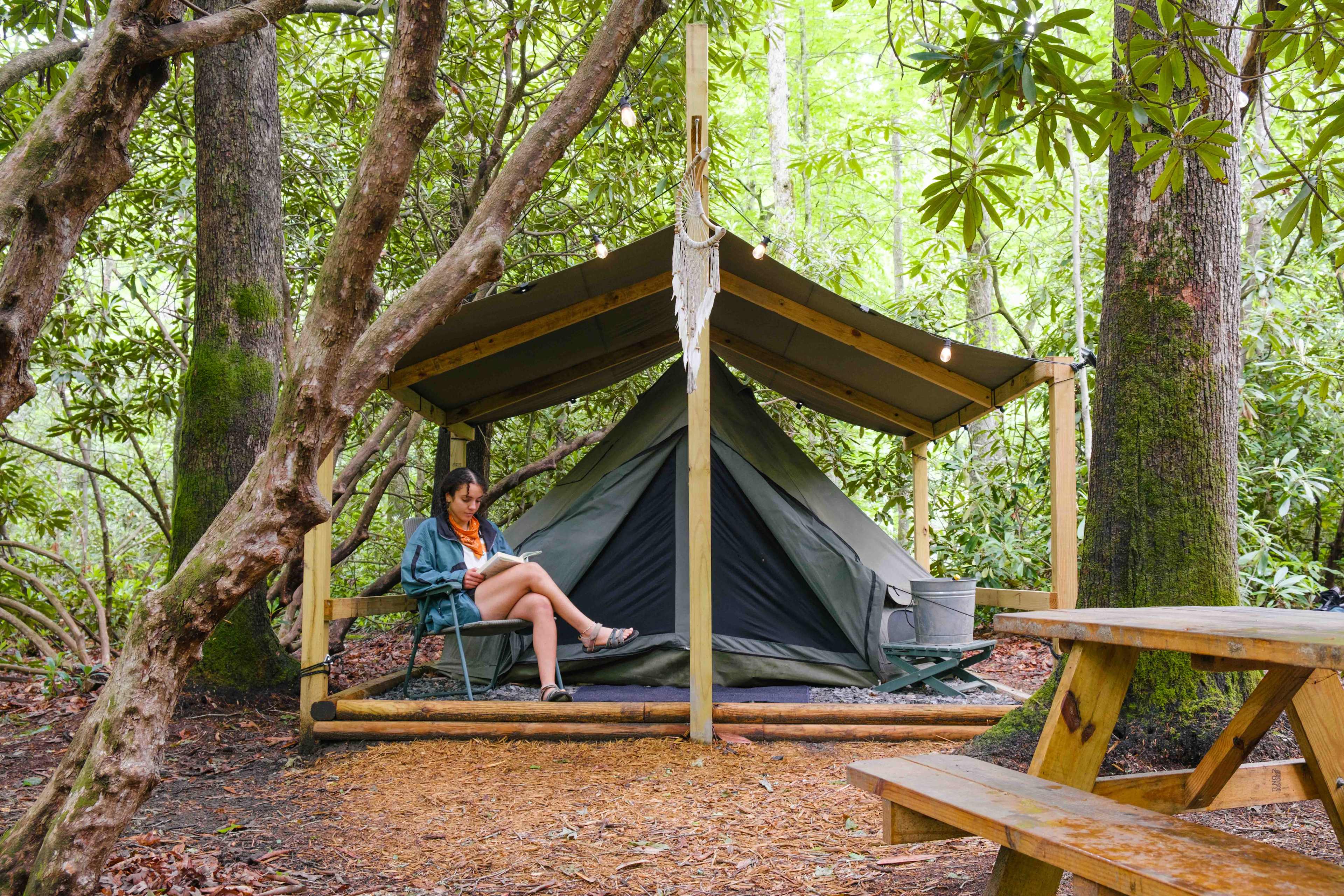 The tent has an additional rain cover, so you're protected from the rain.