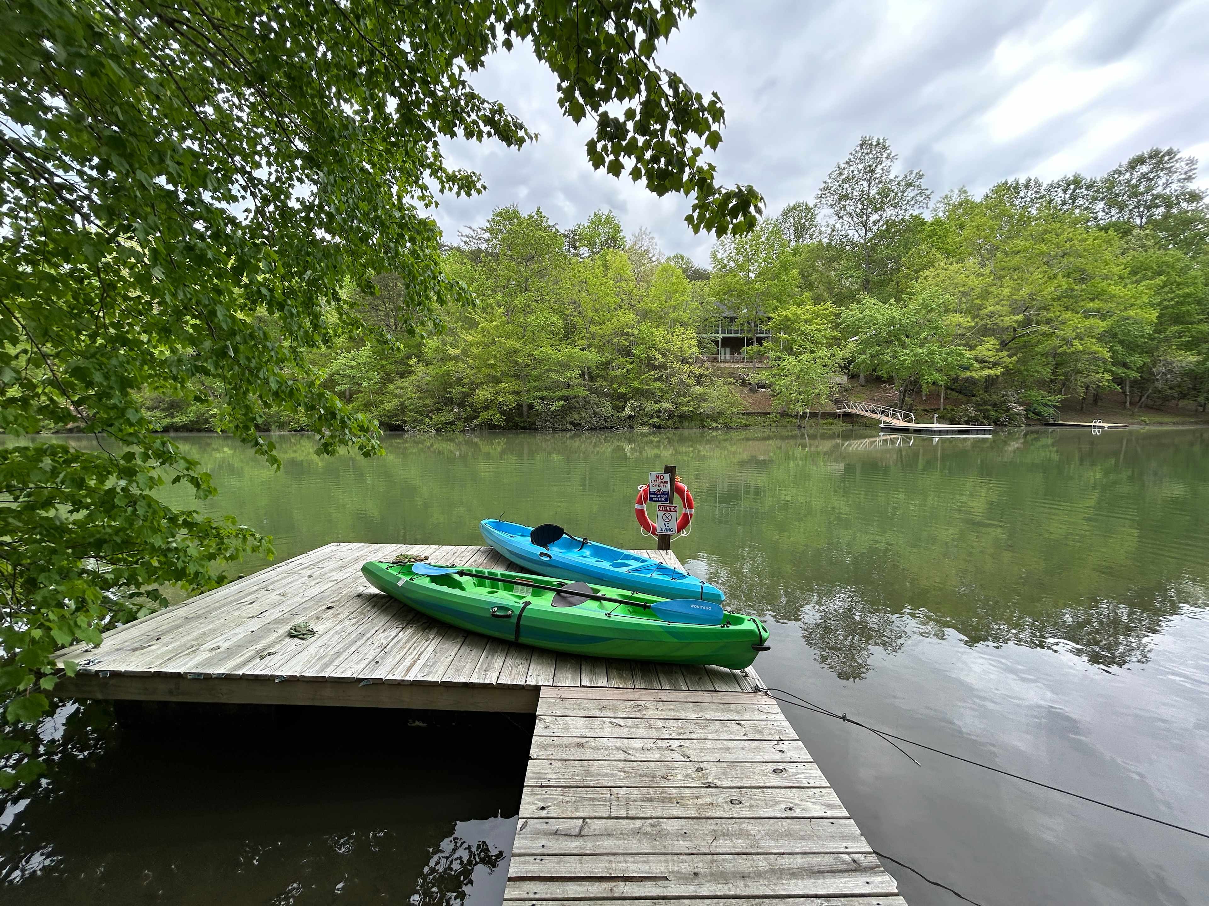 Lake Lahusage Camper: Dock & Kayaks