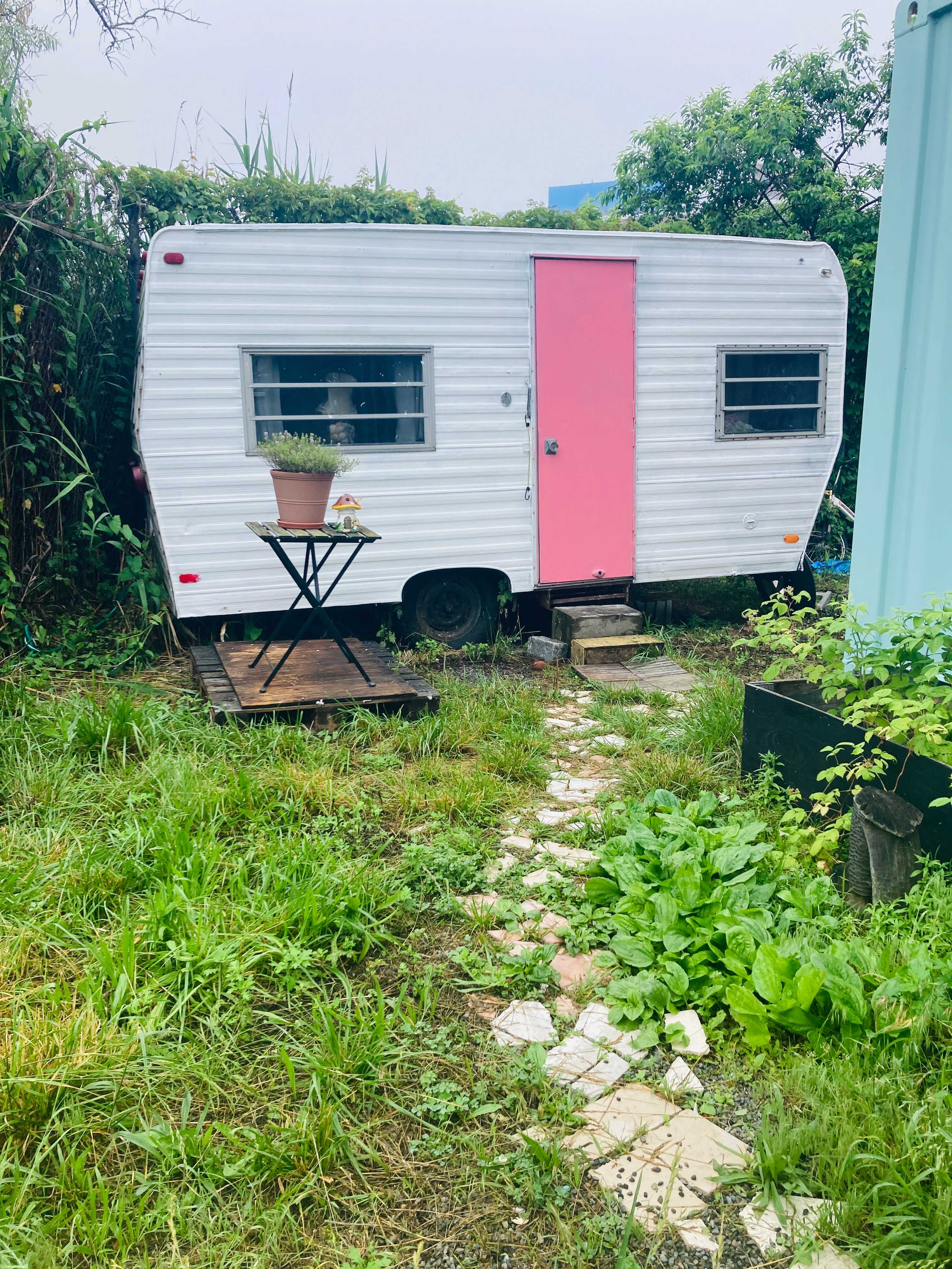 Comfy camper by the bay in Rockaway