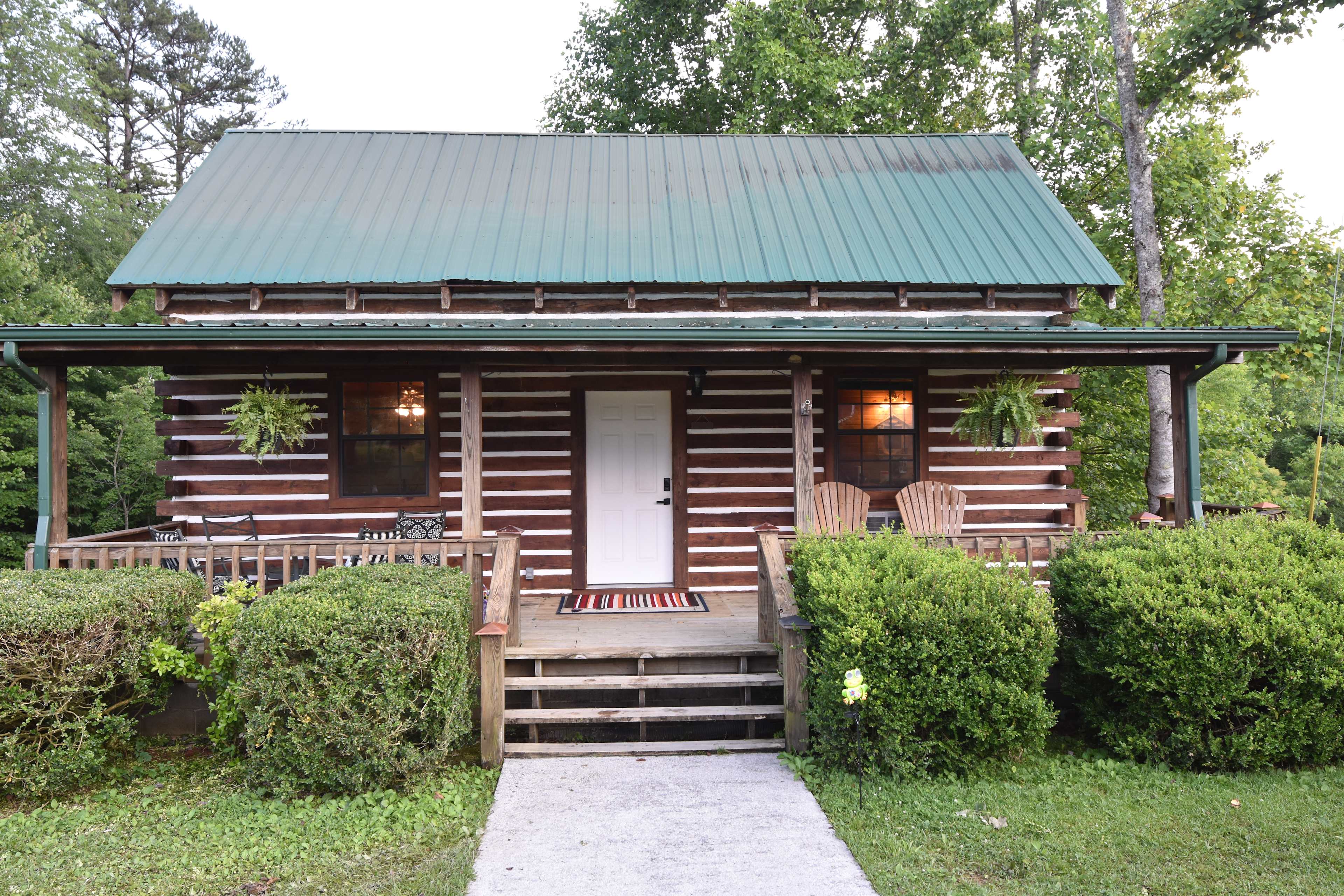 Laurel Lake Cabins