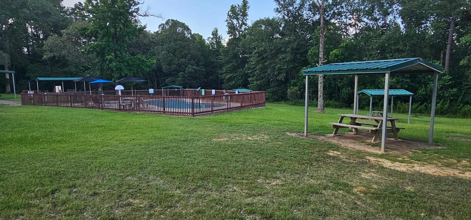 Whispering Creek Lodging & RV Resort
