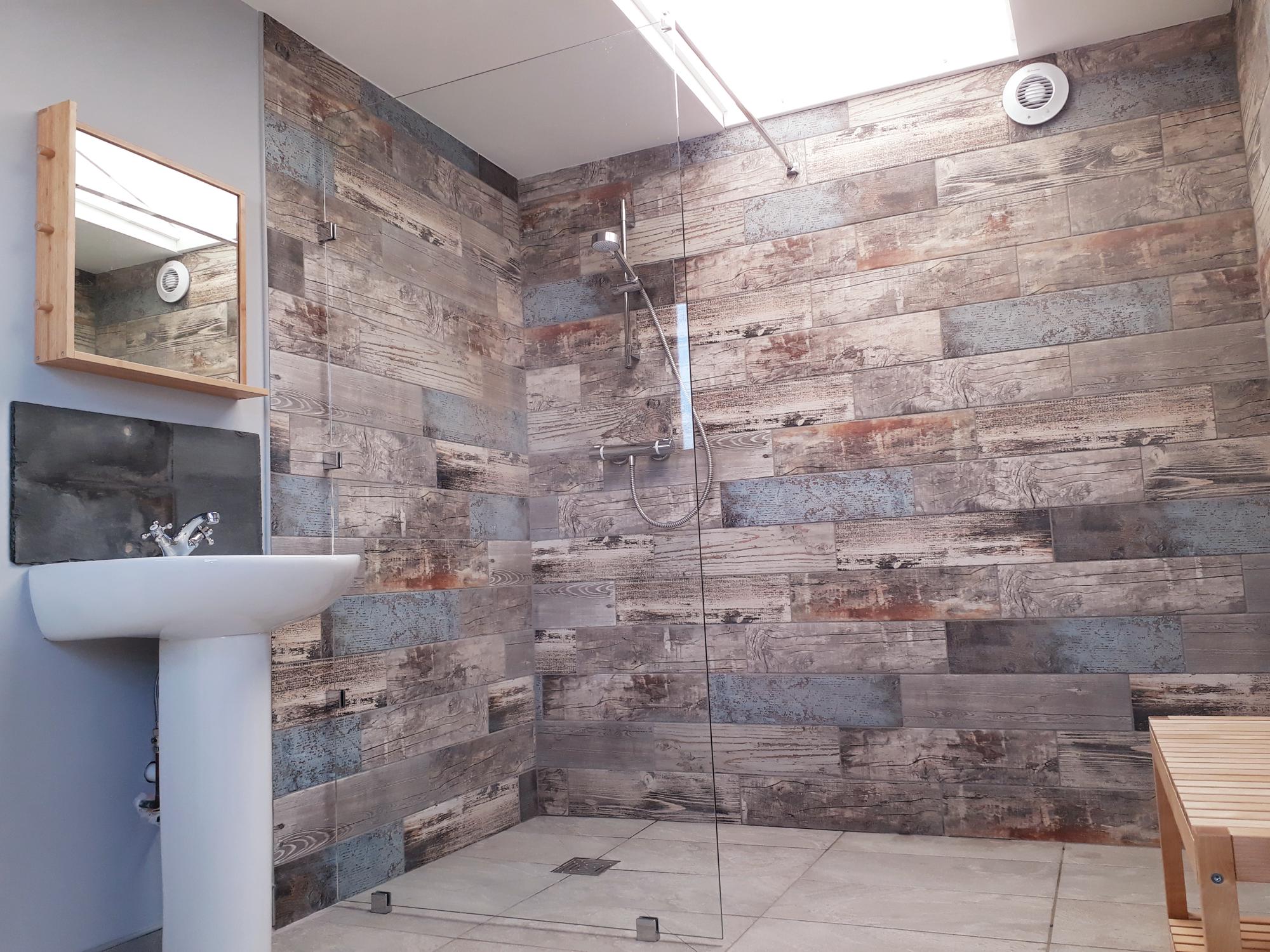 Family sized, luxurious showers