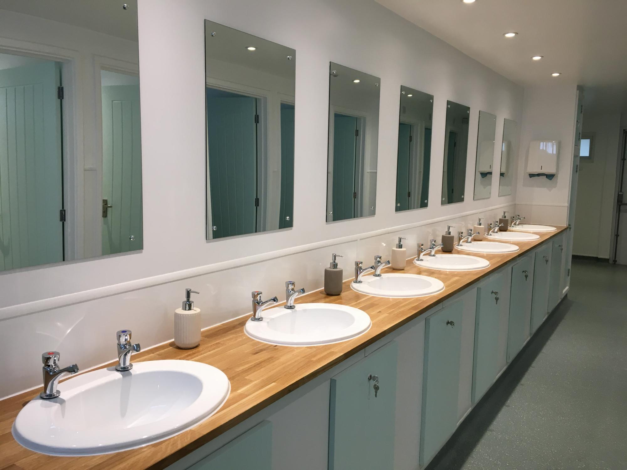 Mena Farm - shower and loo block