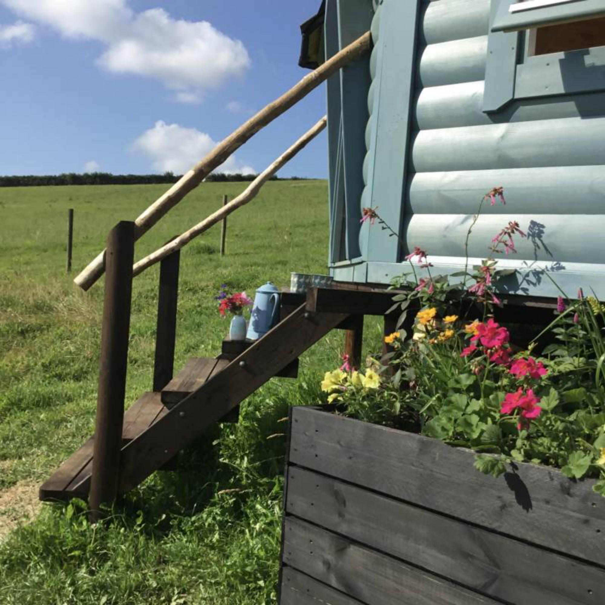 What’s better then a step to sit on with a coffee?