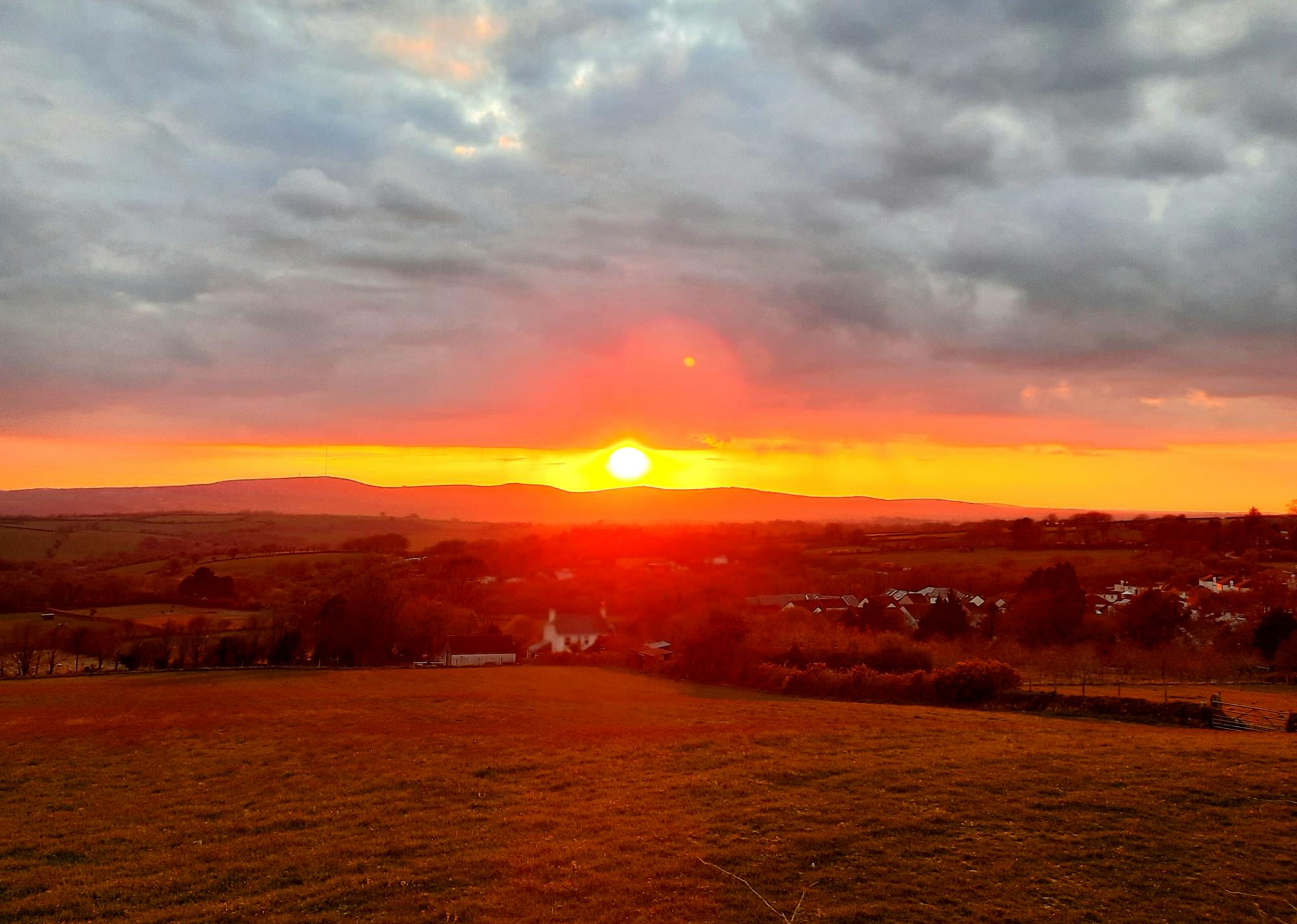 Grass Pitch for Camper Van Motor home Stunning Sunrise & Sunsets