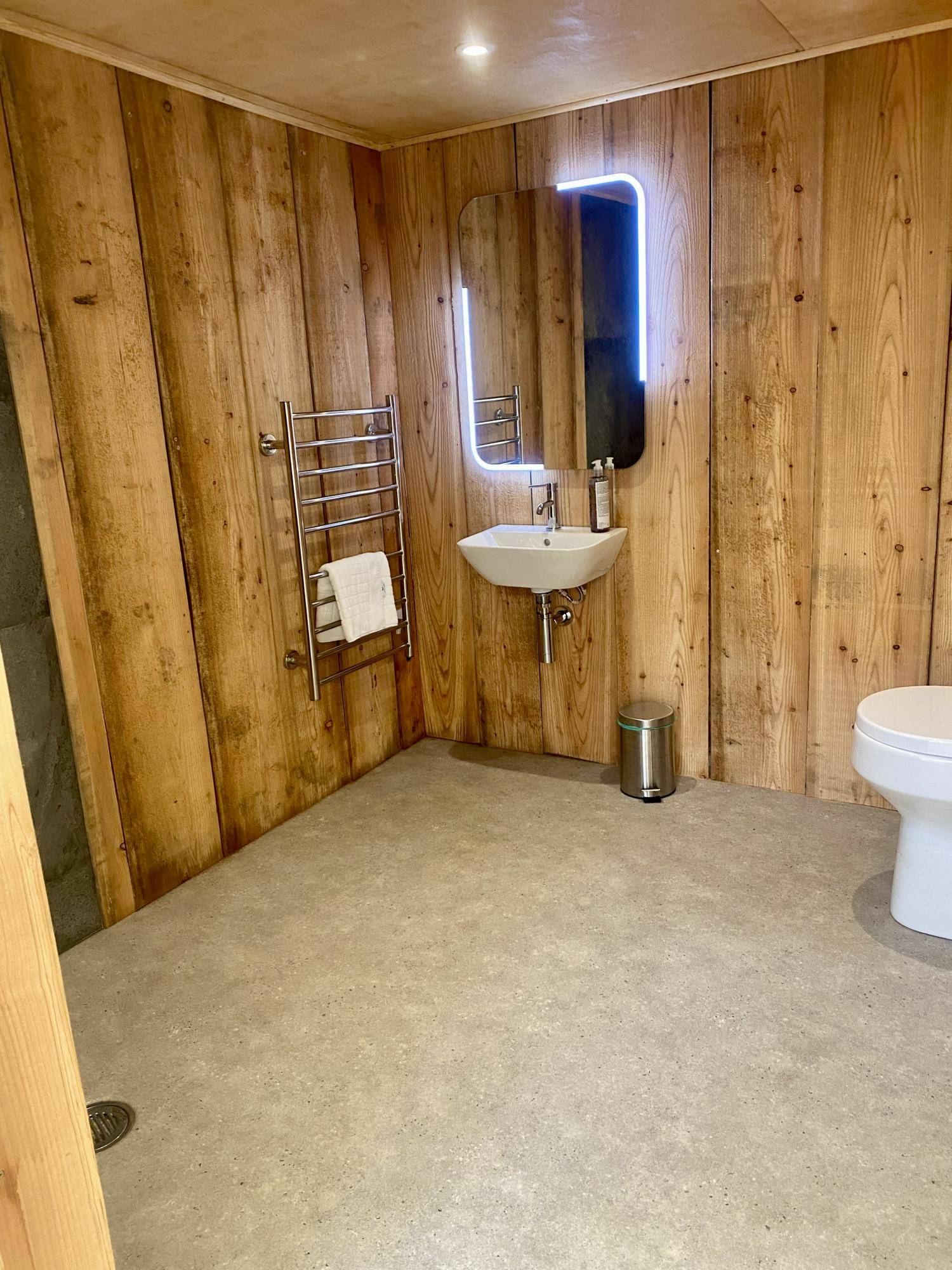 Bracken: accessible en-suite yurt