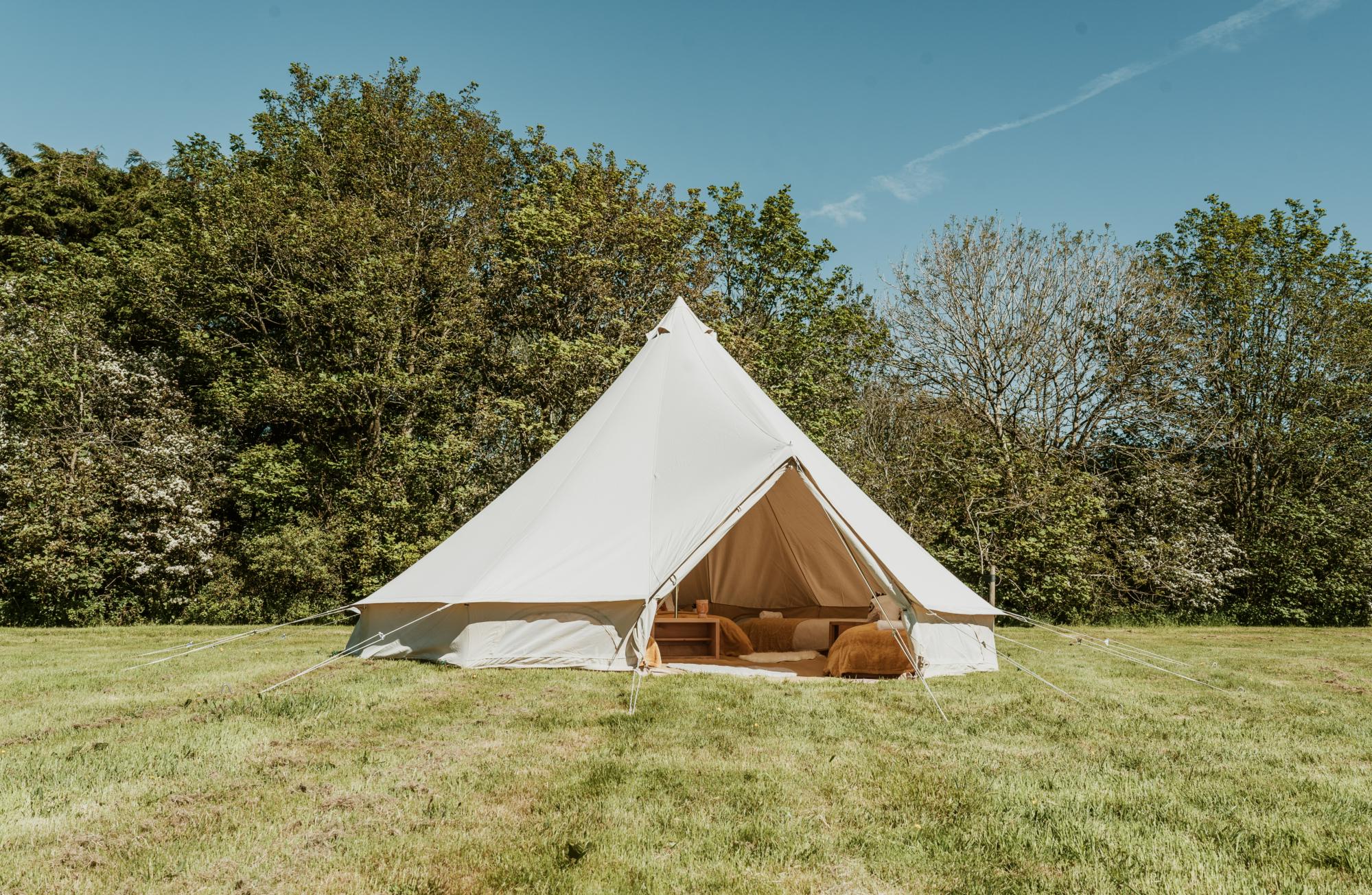 29 Patti - 4 metre Bell Tent on grass