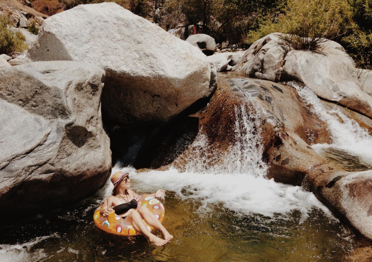 This river is dangerous and known to have taken many lives, so recreate safely. That being said - it's the best place to cool down at the lower elevation campgrounds like Potwisha & Buckeye Flat.  Pack out all your trash, please! 