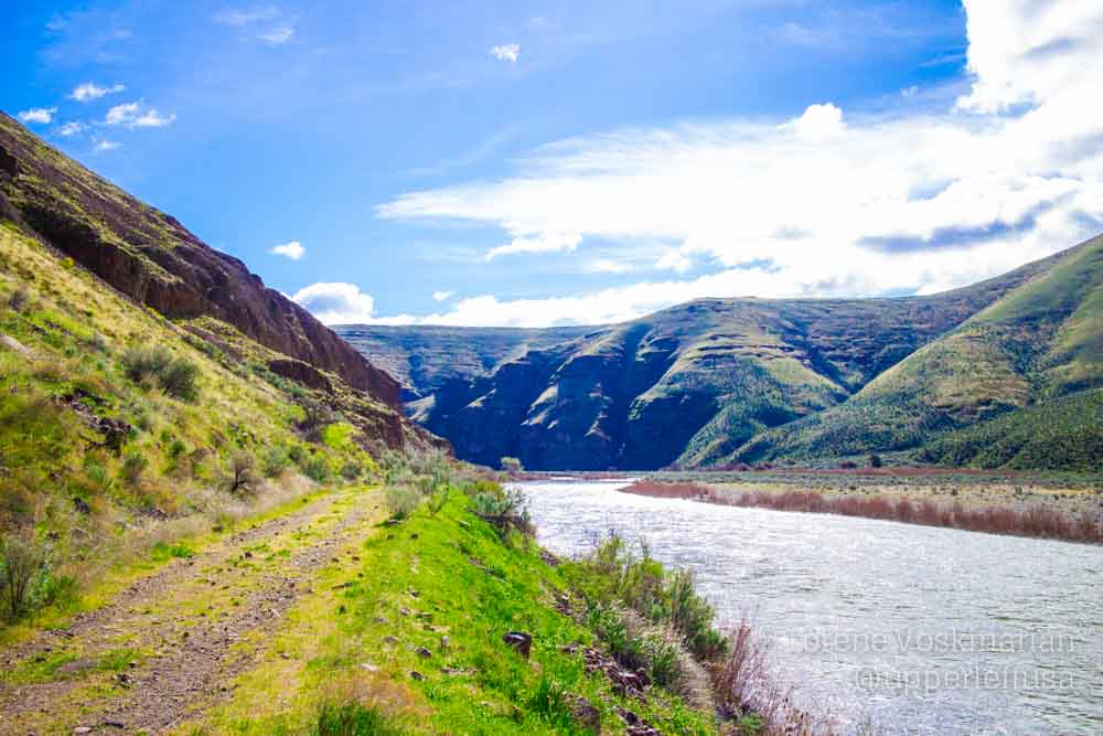 Pinnacles Trail along the John Day River
