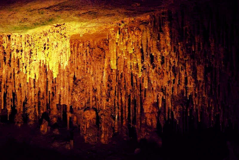 Cathedral Caverns Campground