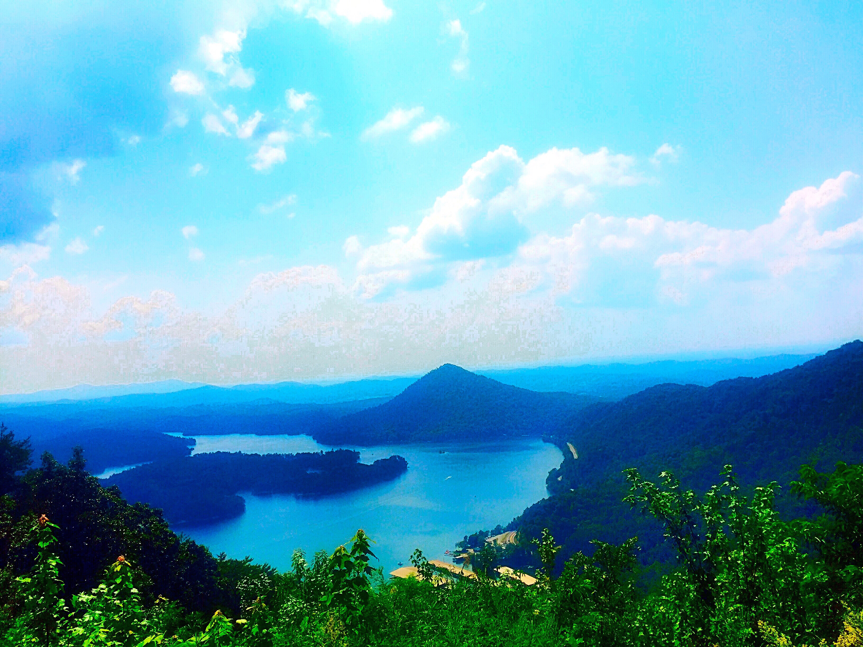 Beautiful Chilhowee Mountain. Aaaaaah, breathtakingly amazing view!