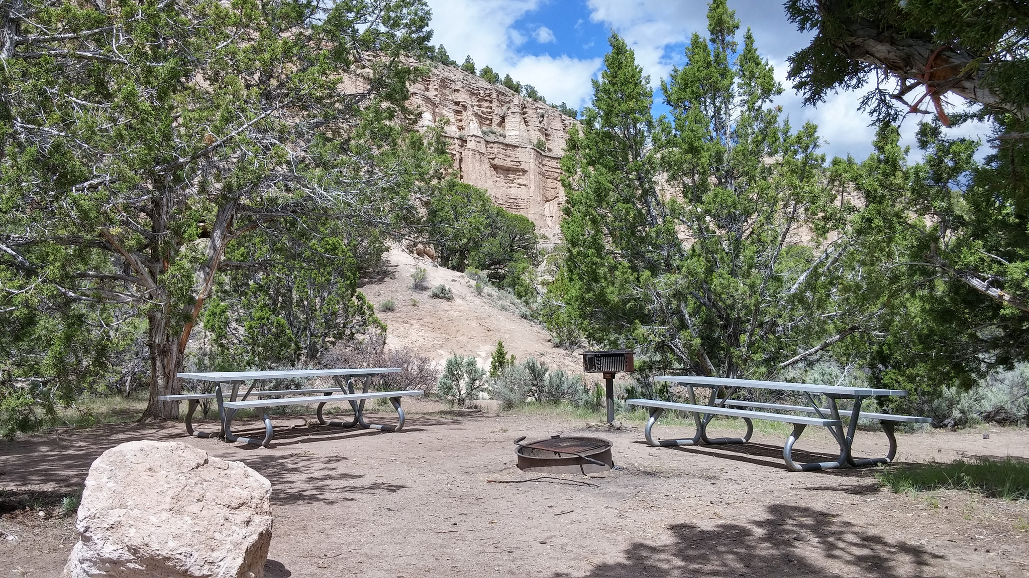 LOOK AT THIS HUGE SPACE!!! 2 picnic tables! Unfortunately only 1 parking spot and the Rangers are friendly but very diligent about rules here- very quiet and safe space.