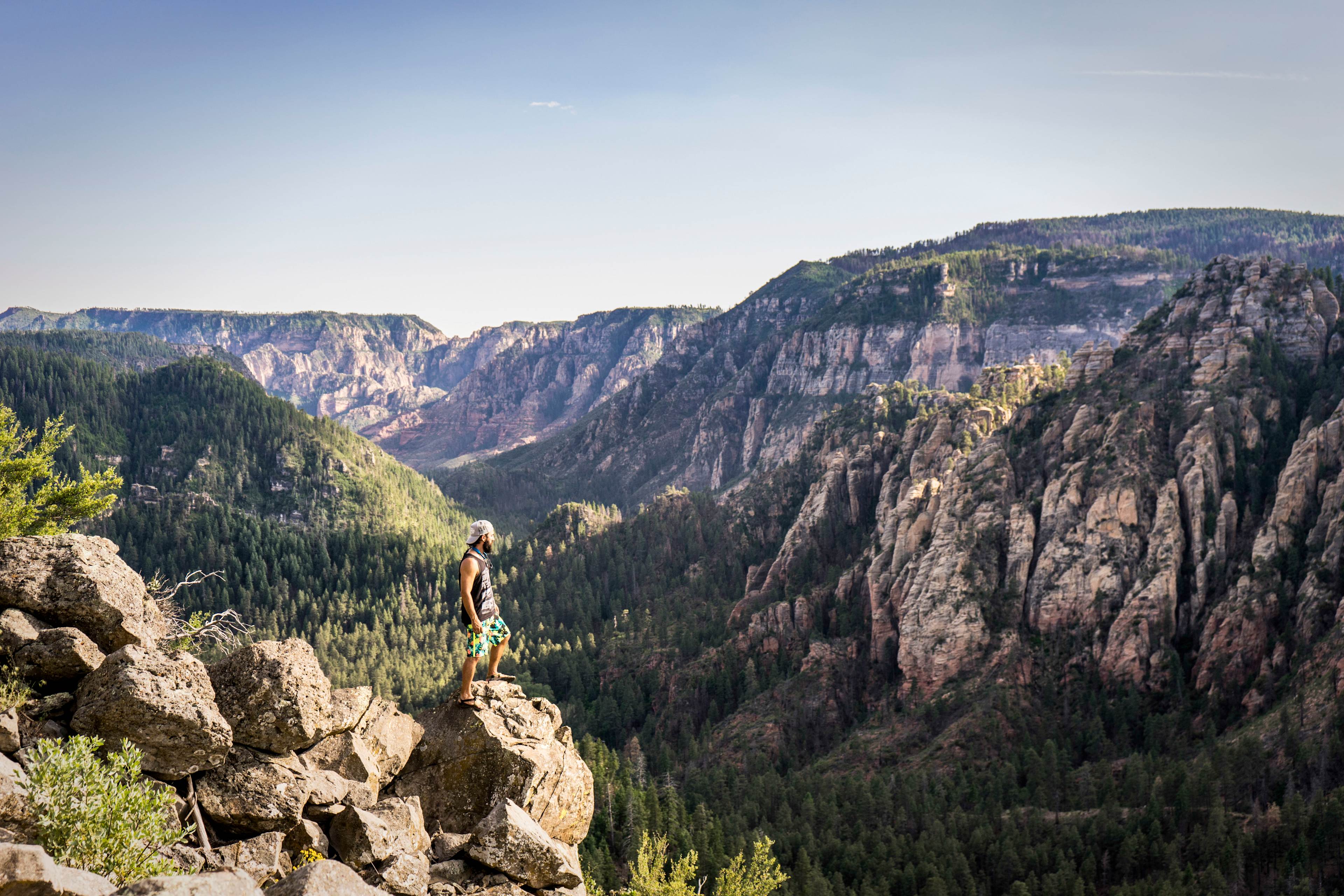 The summit of Cookstove Trial looking down canyon towards Sedona. Just below this perch is the Pine Flat and Cave Springs Campground