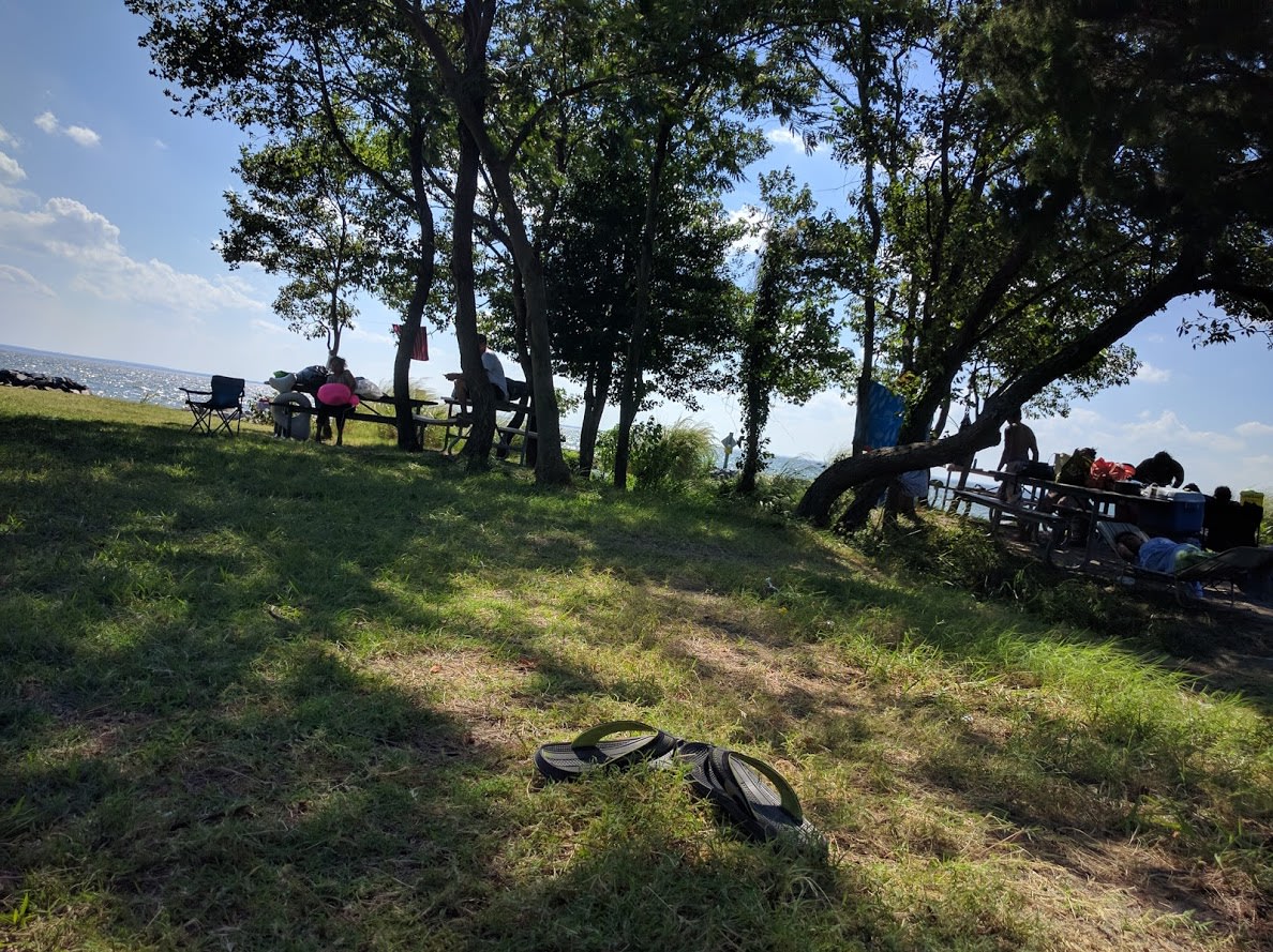 Potomac beach park nearby