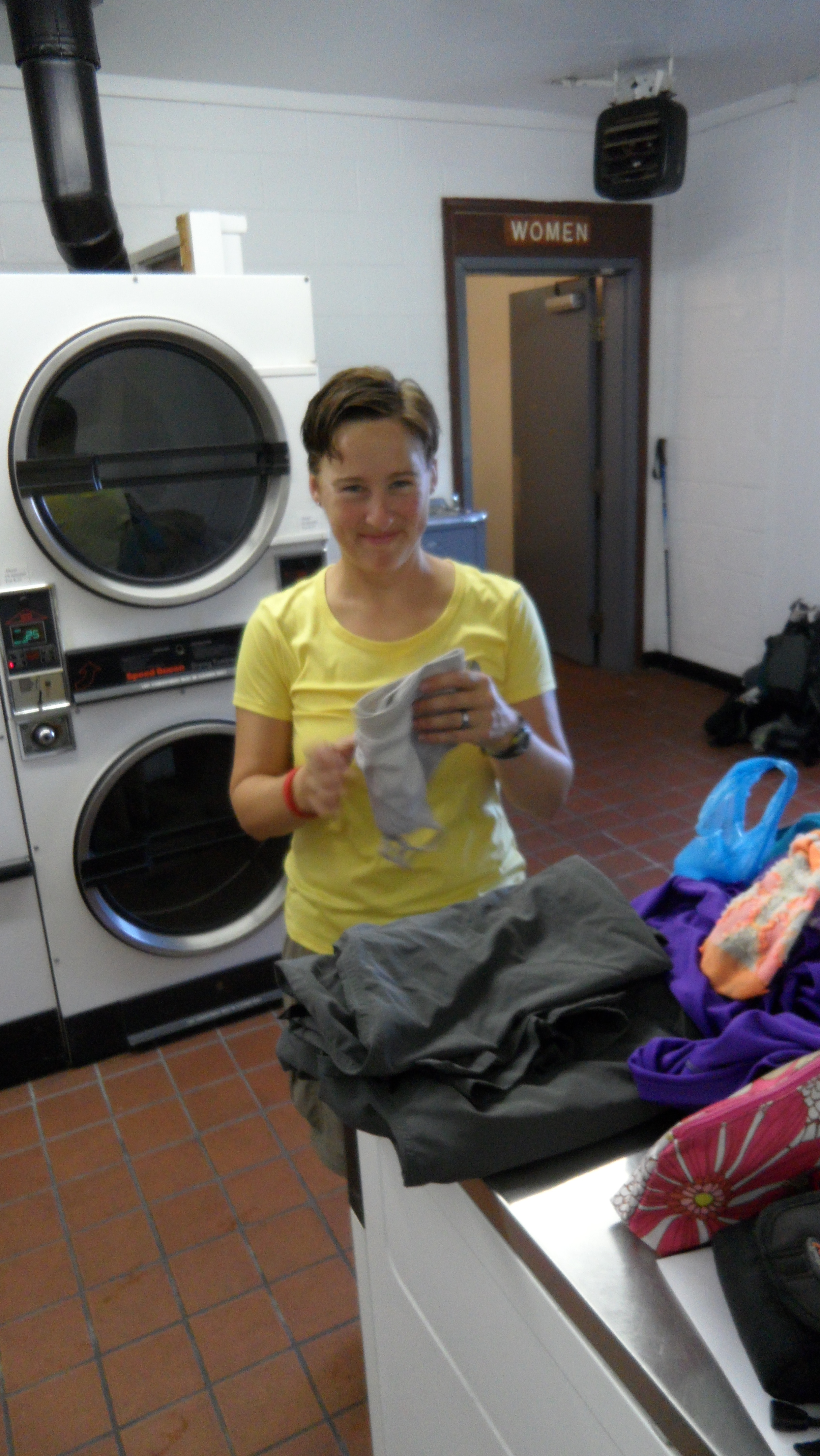 Yay! a laundrymat! And showers! In the same building! At the same time!