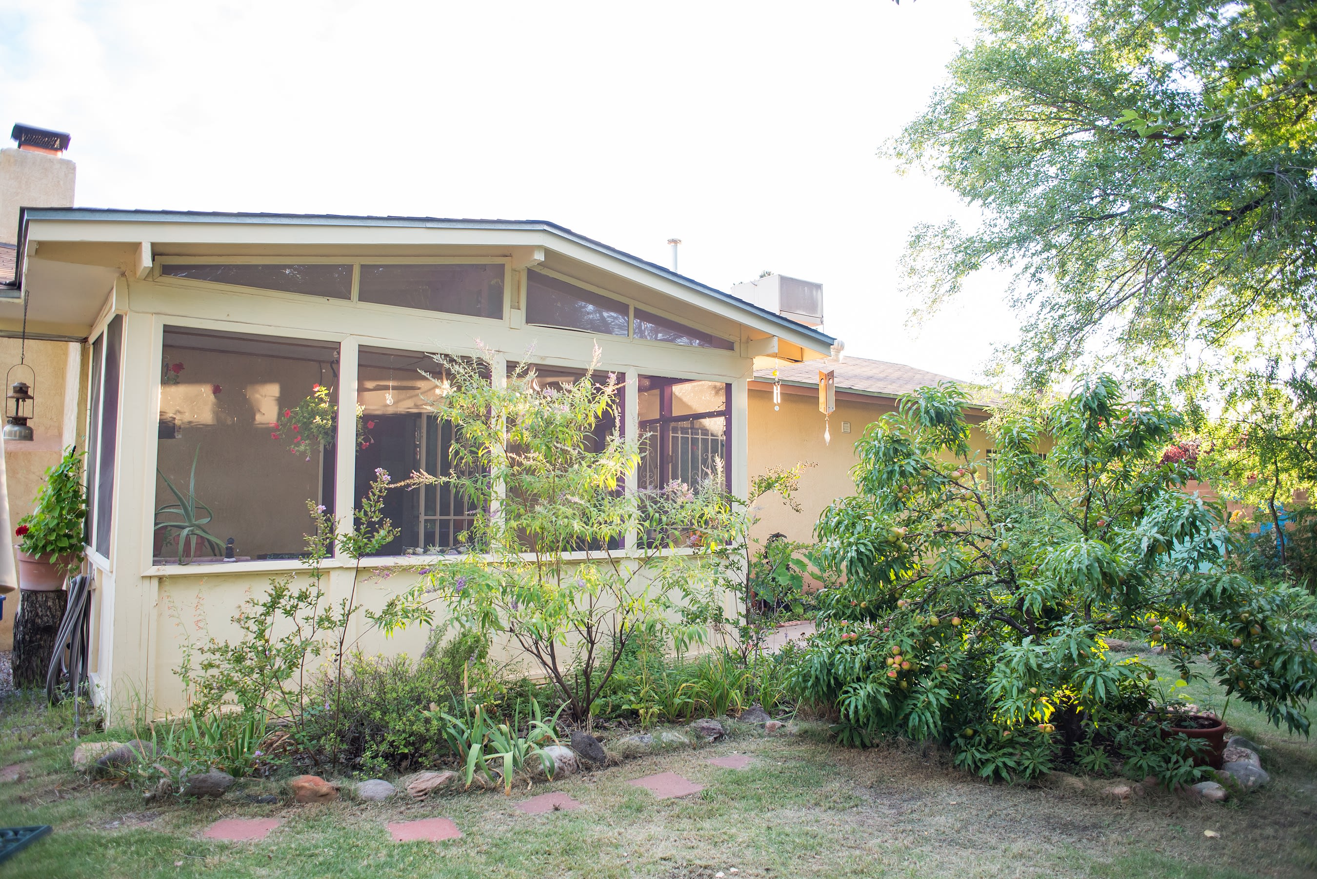 Facilities and a screened in porch available at the house.
