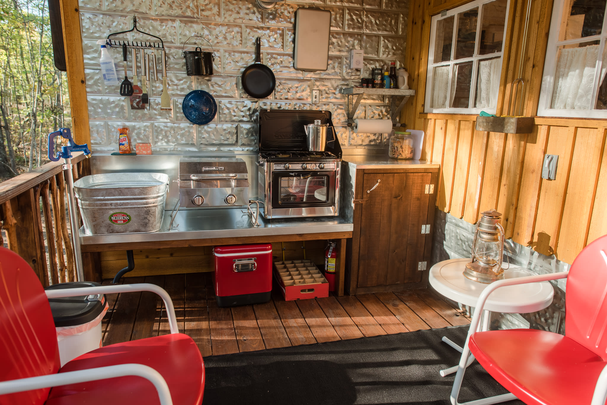 On the deck of the cabin you'll find a kitchen with everything you could need to fix a meal.