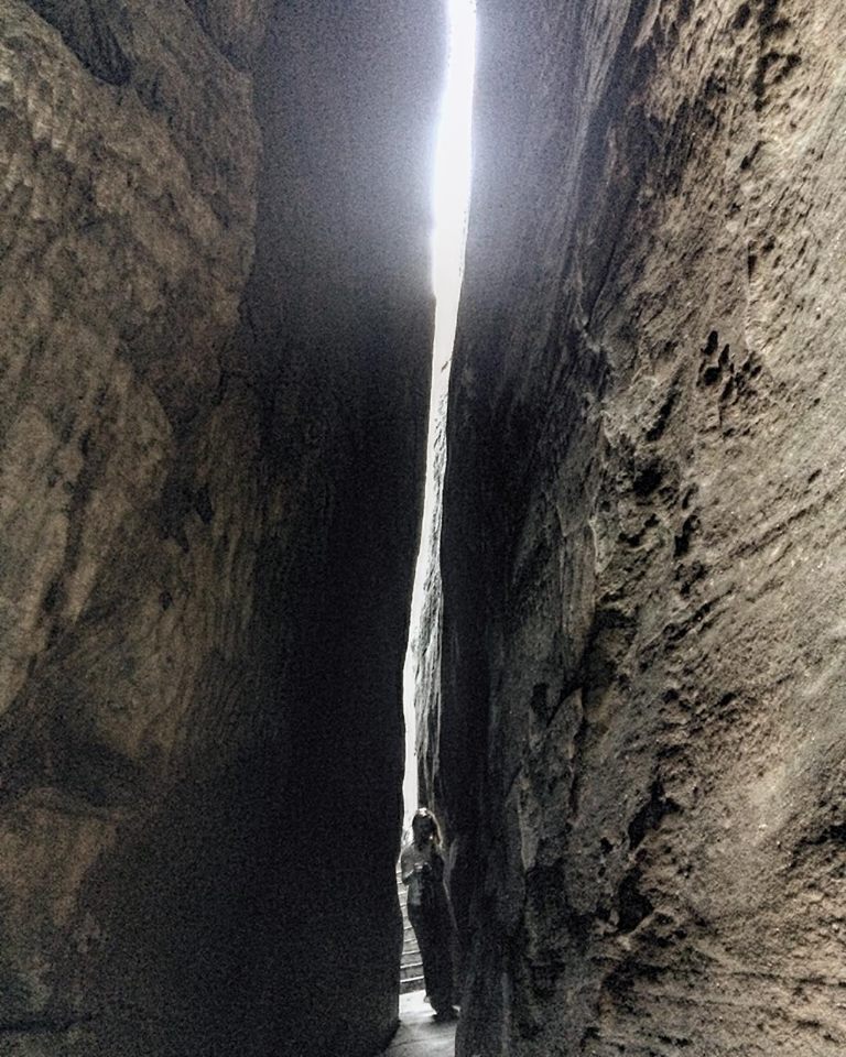 Squeezing through the rocks