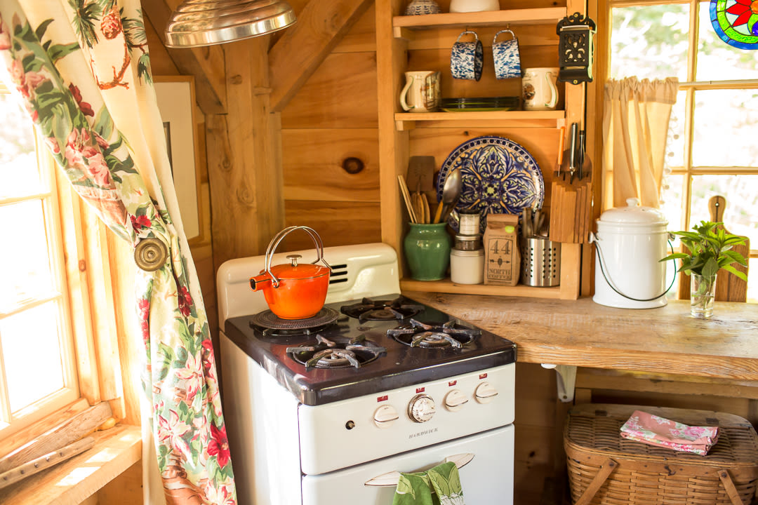 Great little kitchen setup. There's also a cooler that Hazel filled up with ice, to keep our refrigerator items nice and chilled. 