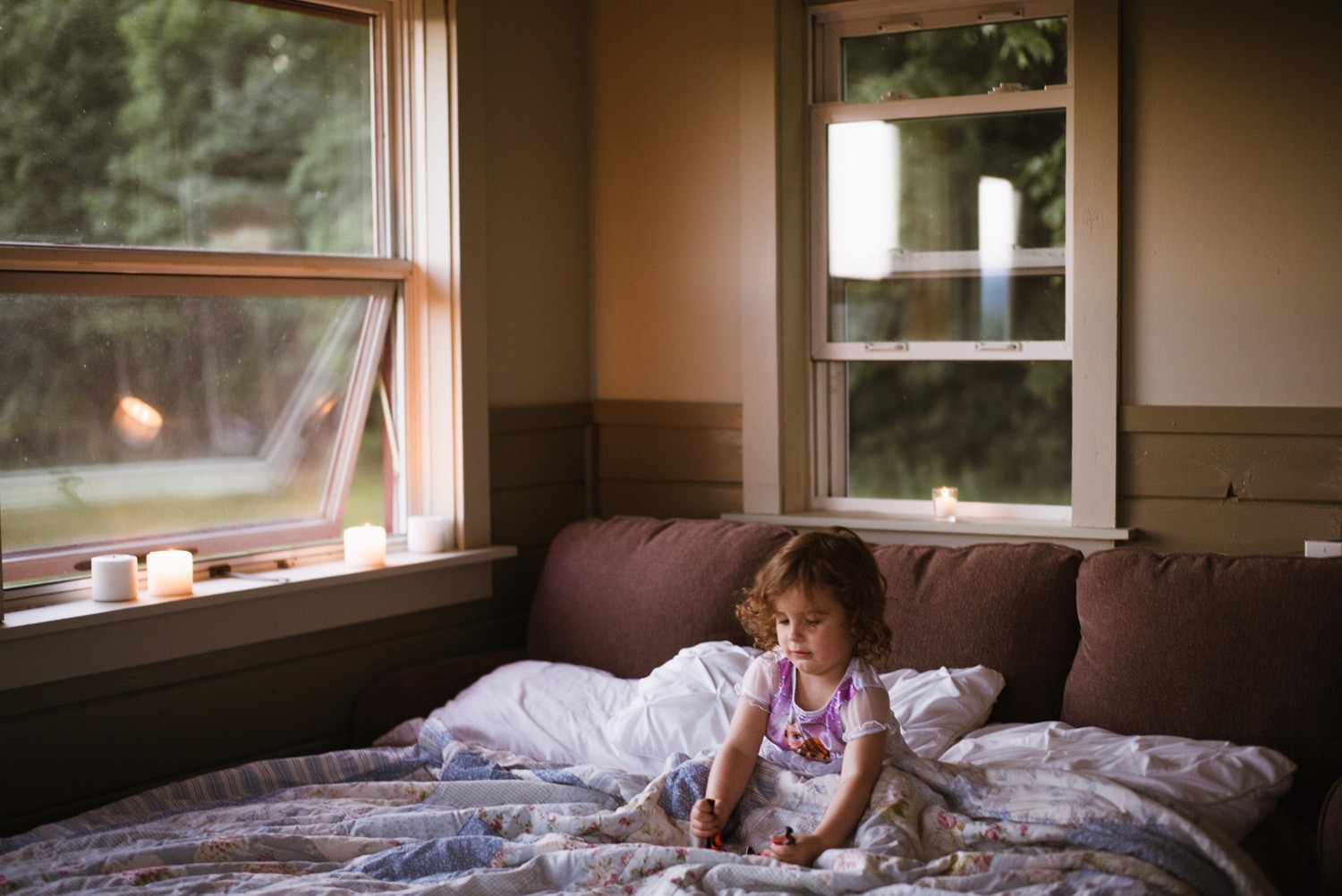 Comfortable pull out couch. 