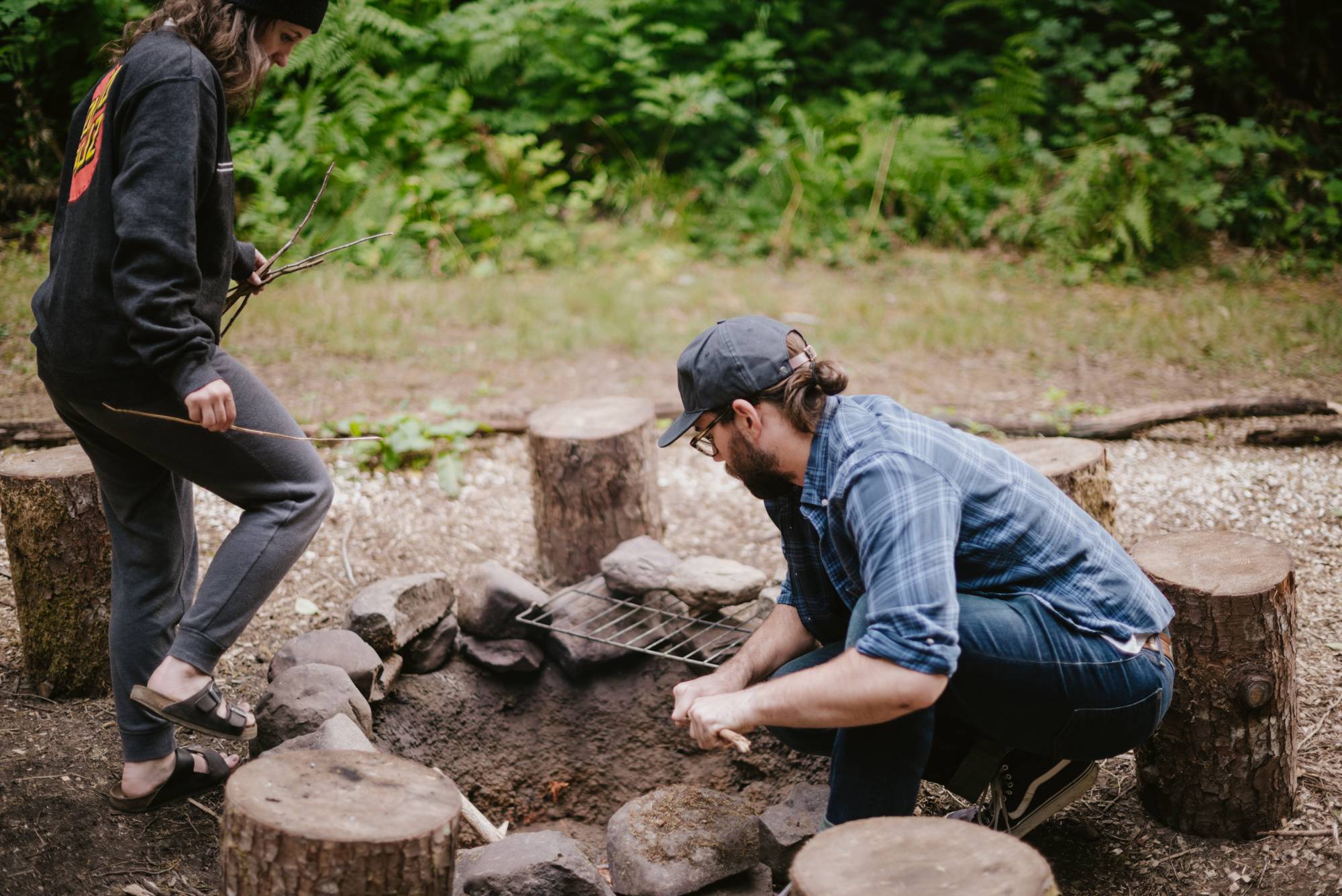 There's a nice deep fire pit to use. 