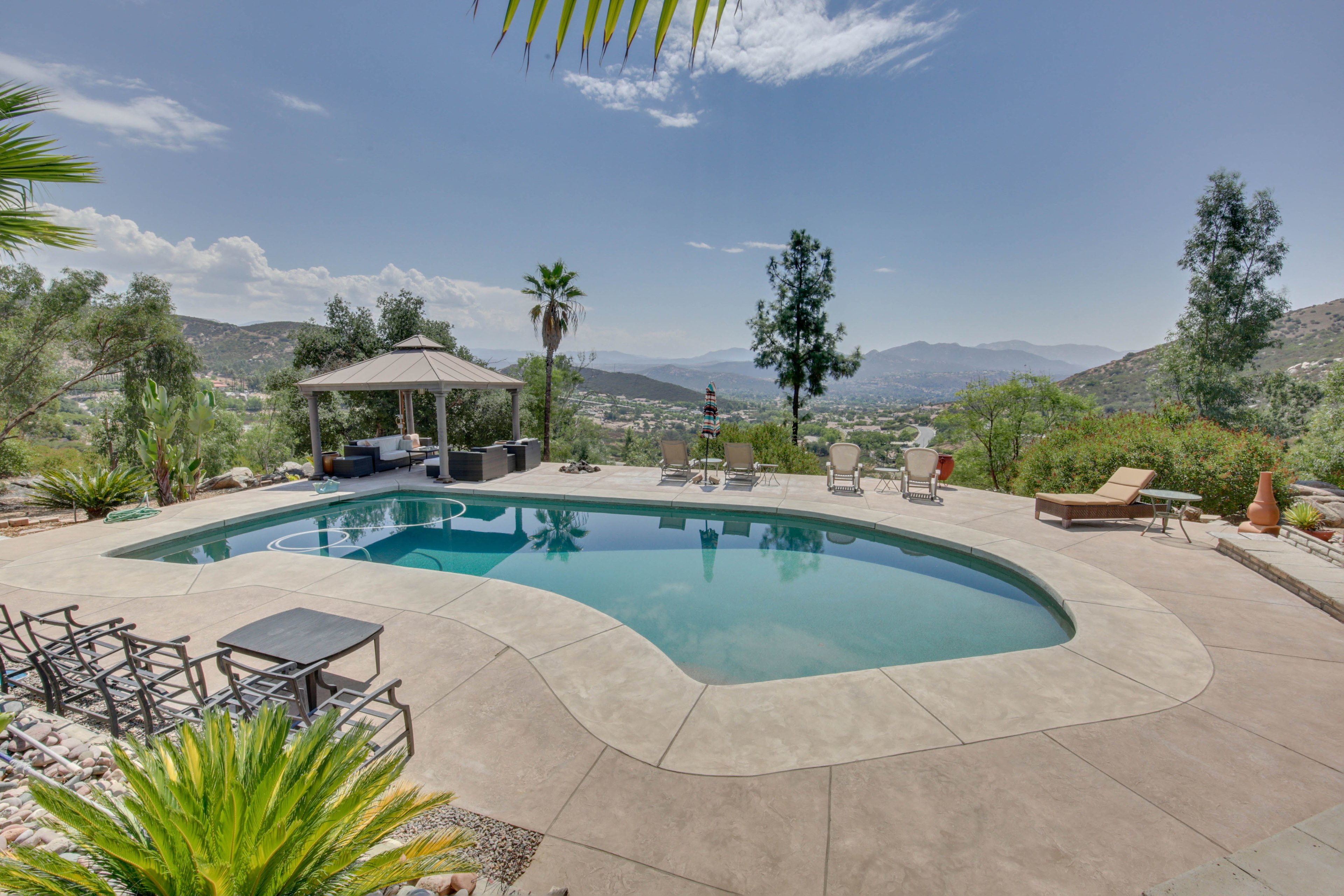 Ramona Wine Country Tiny Cabin