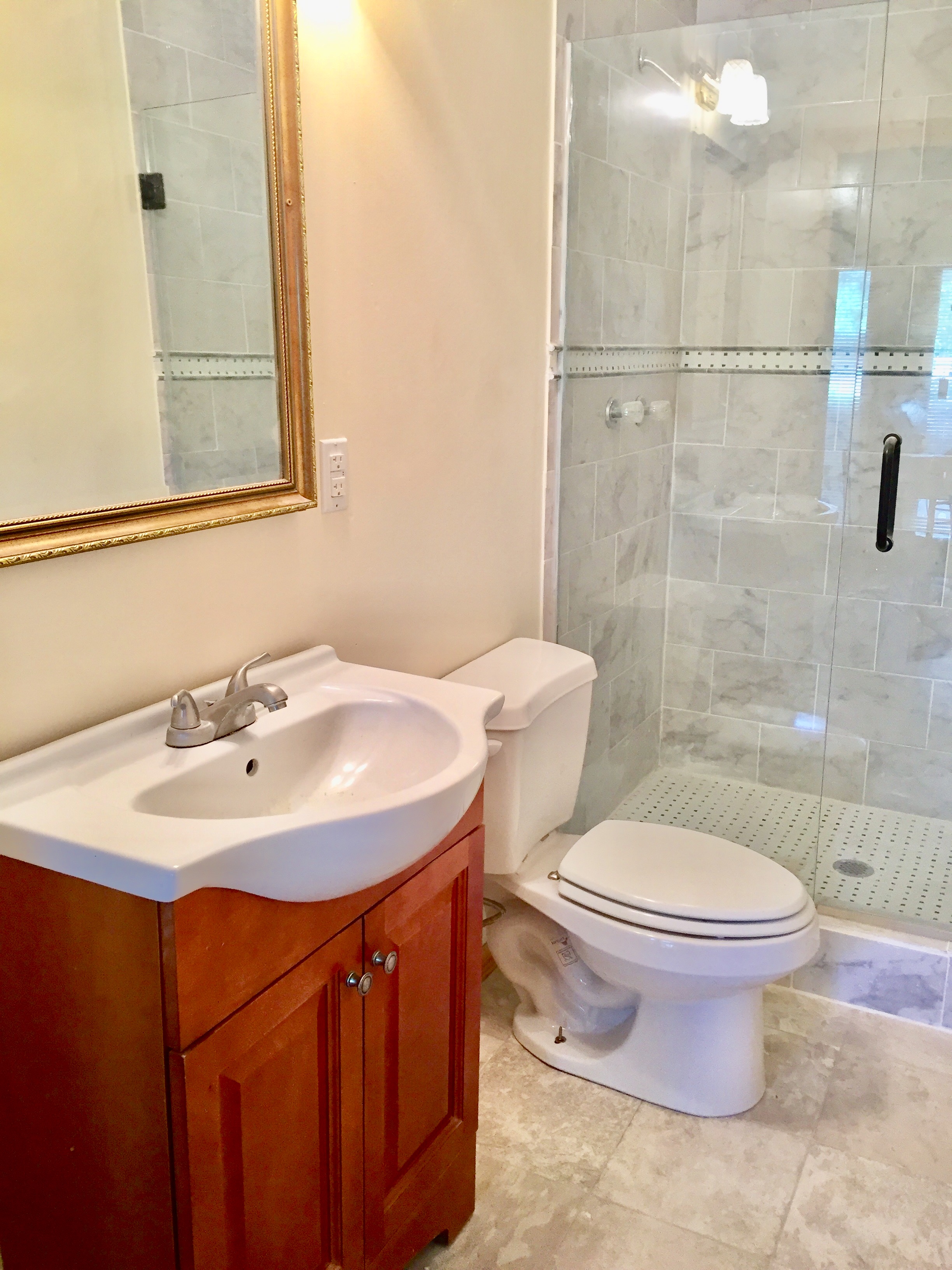 B&R Lakeside Cabins & RVs