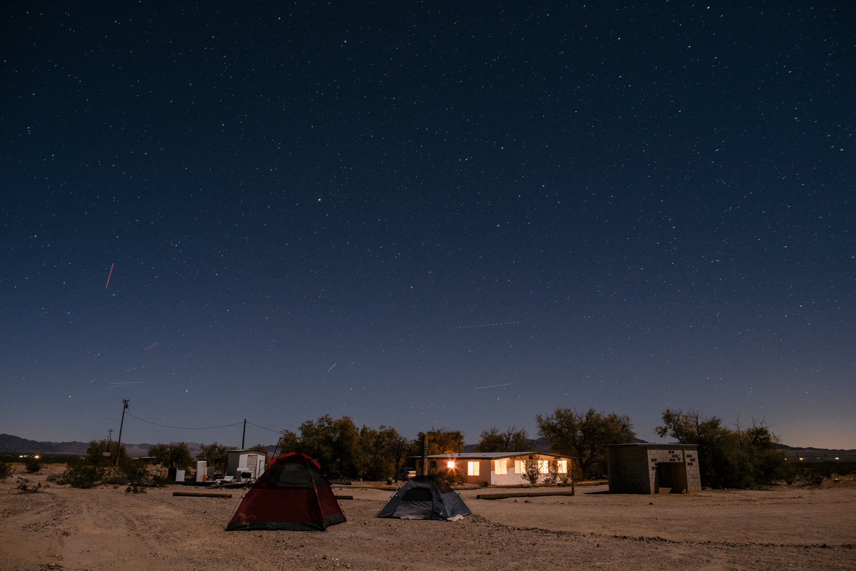 Very clear skies, lots of room for tents!