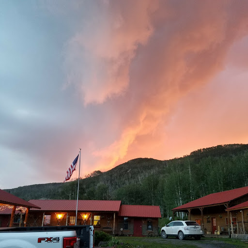 Kiser Creek Cabins LLC