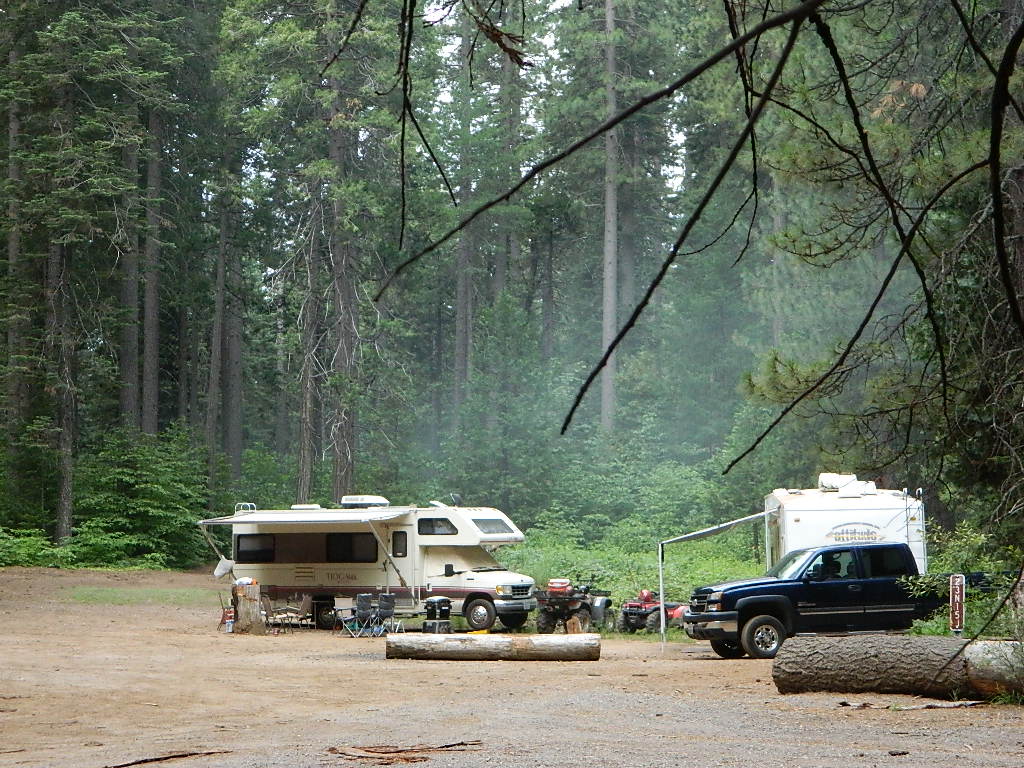 Large open area for horse trailers, RV campers and OHV 