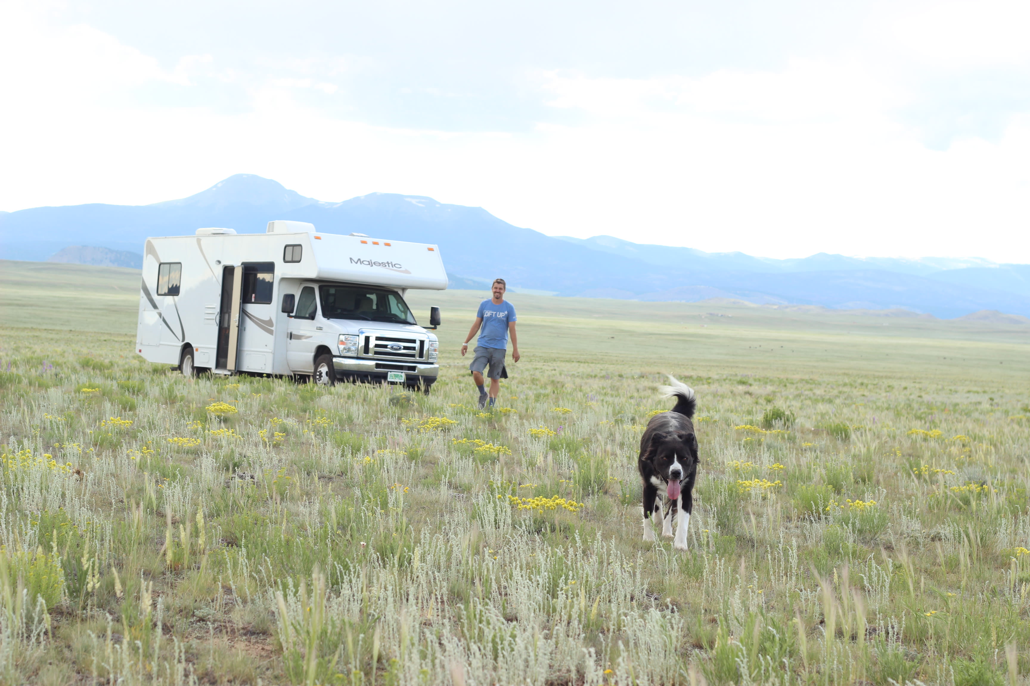 Roll Dog Adventure outdoor retreats for people and dogs.