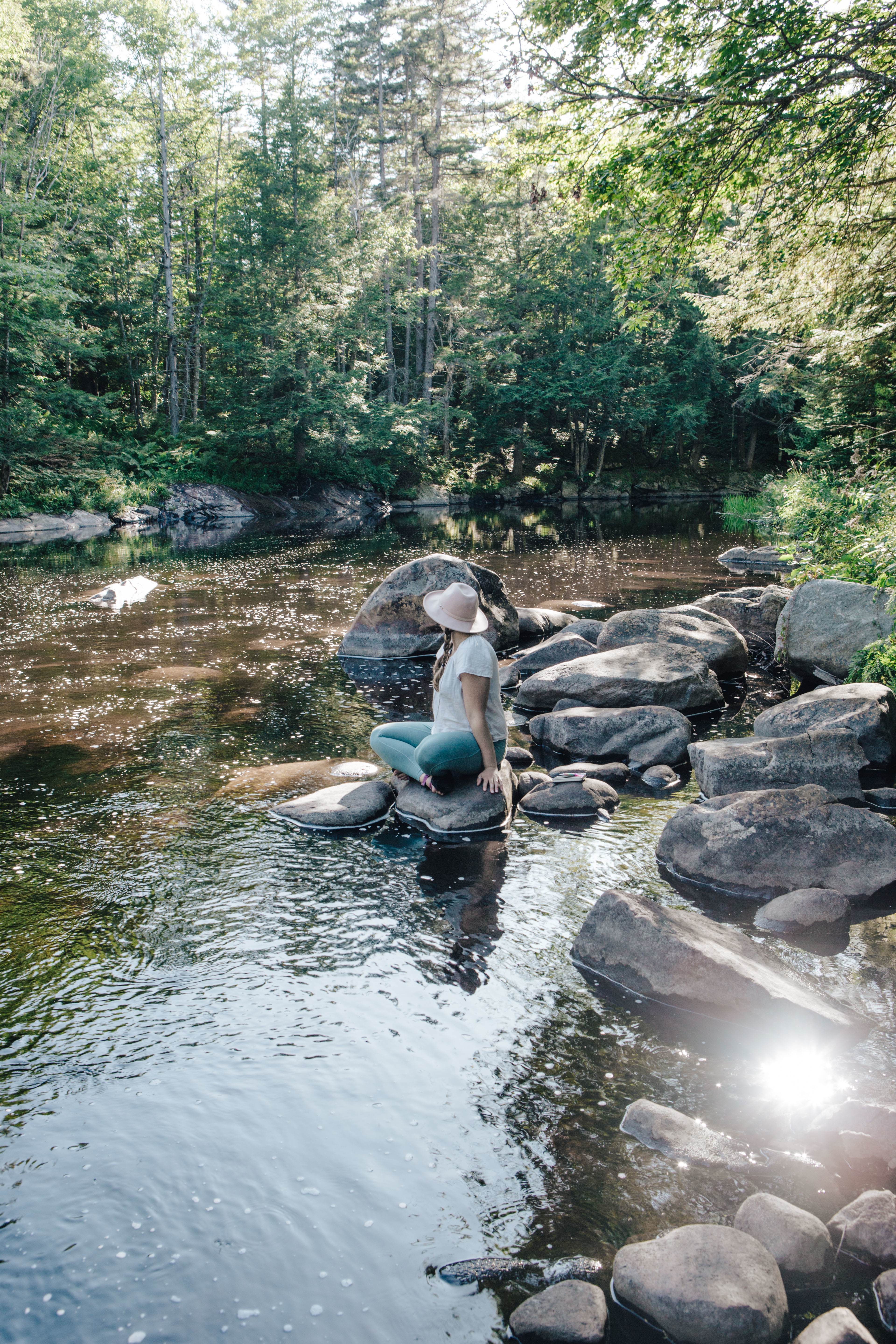 Behind The Sugar Shack cabin, there is a small creek that flows through the property. It's a great spot to walk through, or just sit and relax with the birds. 