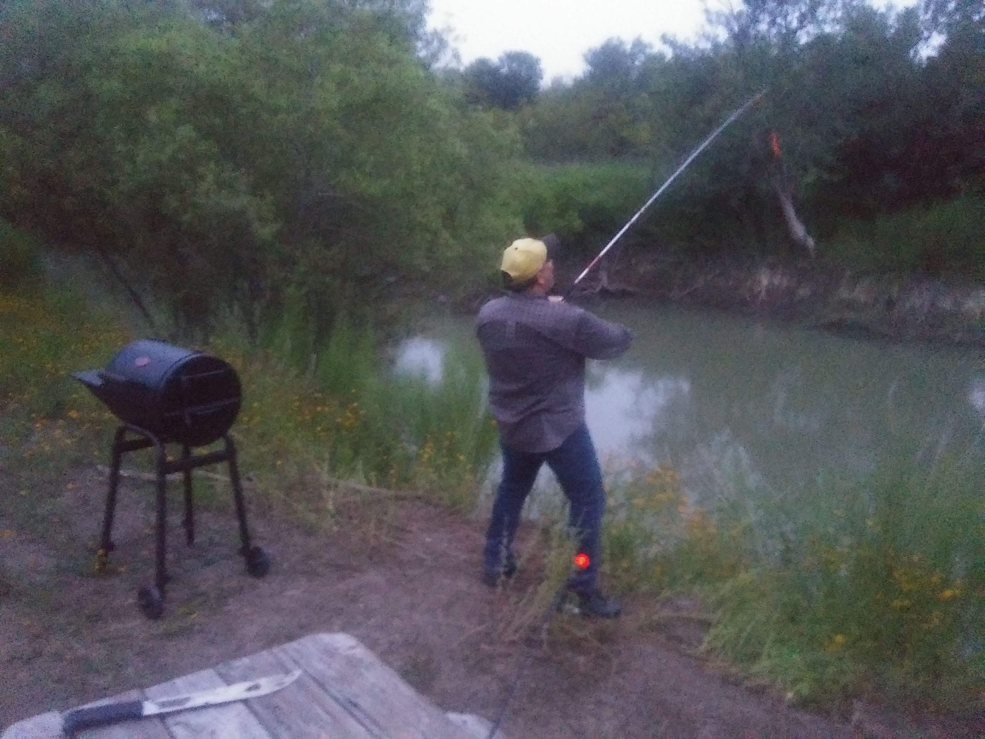 Pescamos ya! Todos juntos con los amigo dame la carpa!